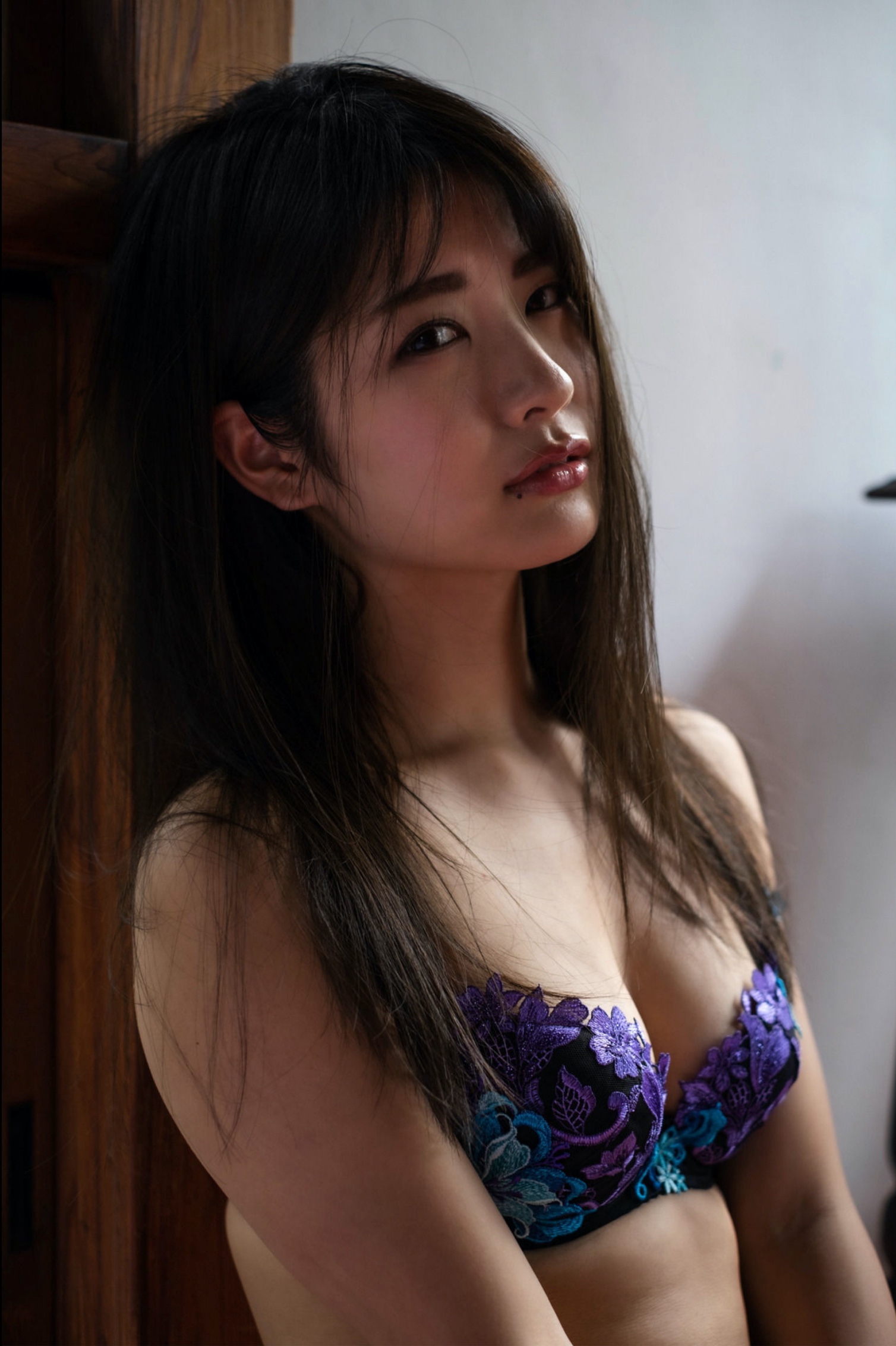 Aoi Mizutani 水谷あおい - Blue sunbeams 蒼い木漏れ日 34 Aoi Mizutani 水谷あおい - Blue sunbeams 蒼い木漏れ日