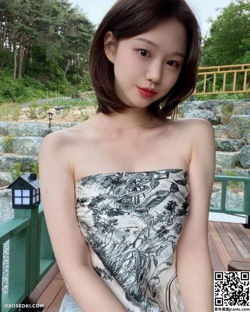 [网路收集] ONLYFANS 网站流出一批质素不错的少女大胆照片 [46P]
