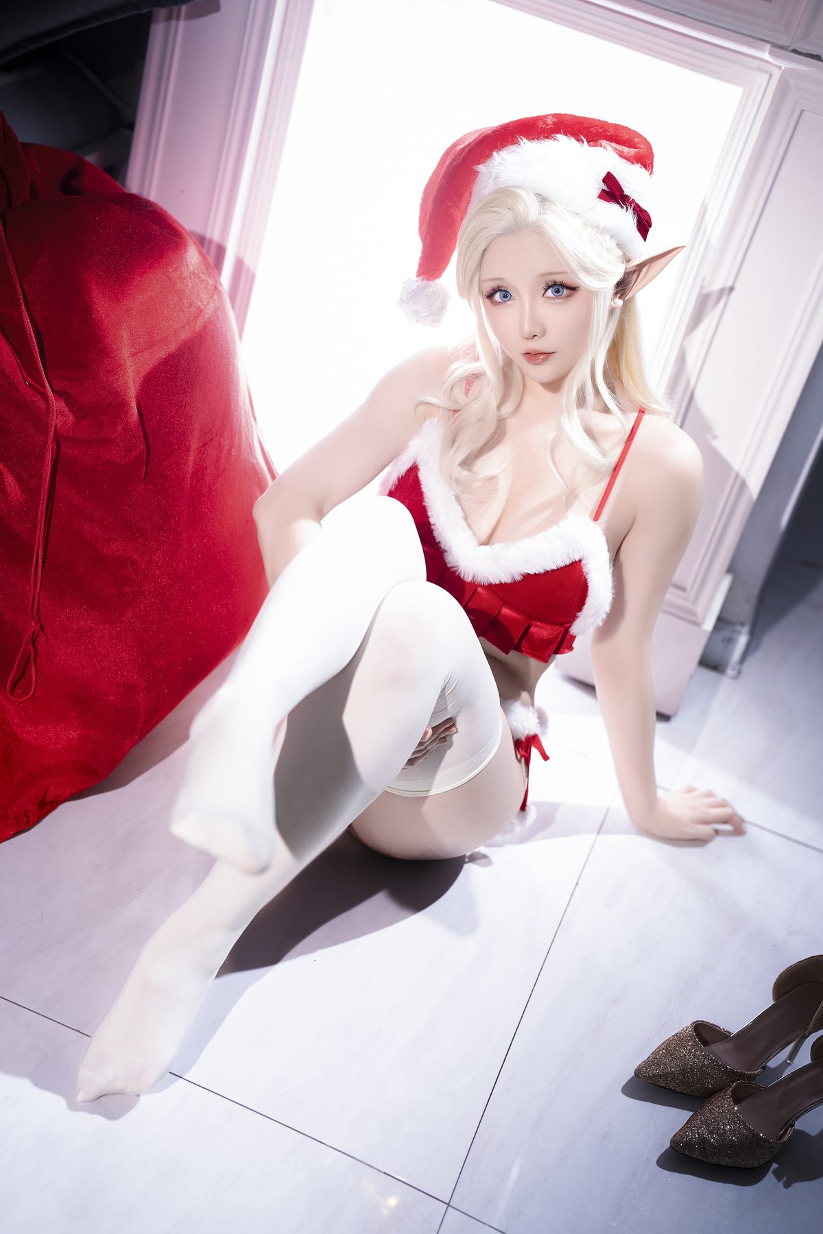 Coser@星之迟迟Hoshilily – 圣诞精灵篇B 圣诞老人 Part1