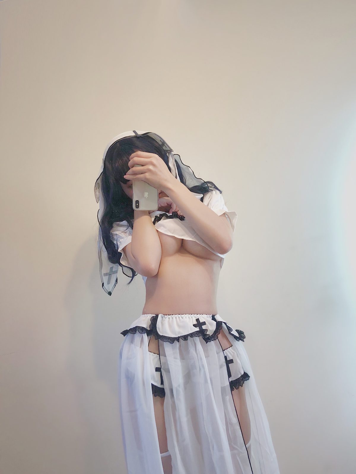 Coser@小仓千代w – 白色修女服自拍