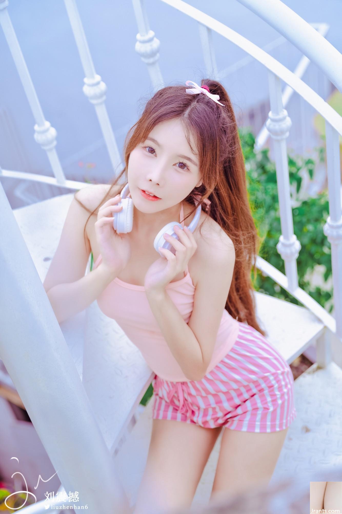 [网路收集] 摄影师-刘震撼 美模摄影合集 (三) [100P]