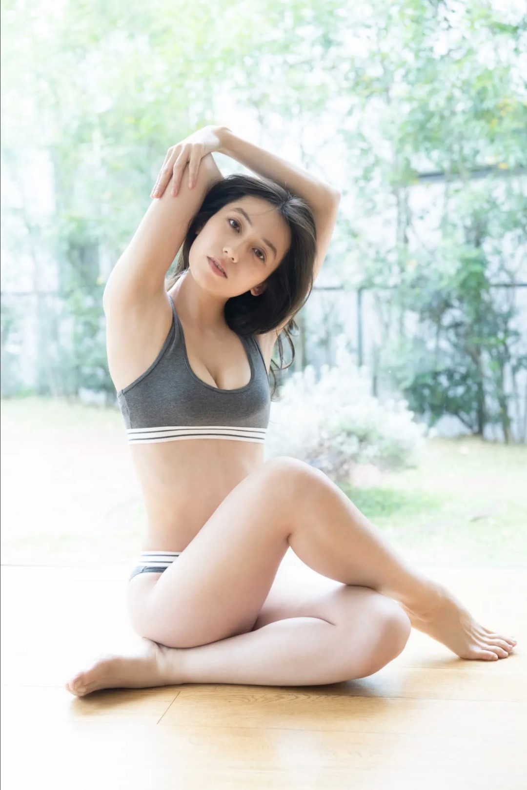 佐藤あいり 『艶めく素肌 vol.1』 [60P]