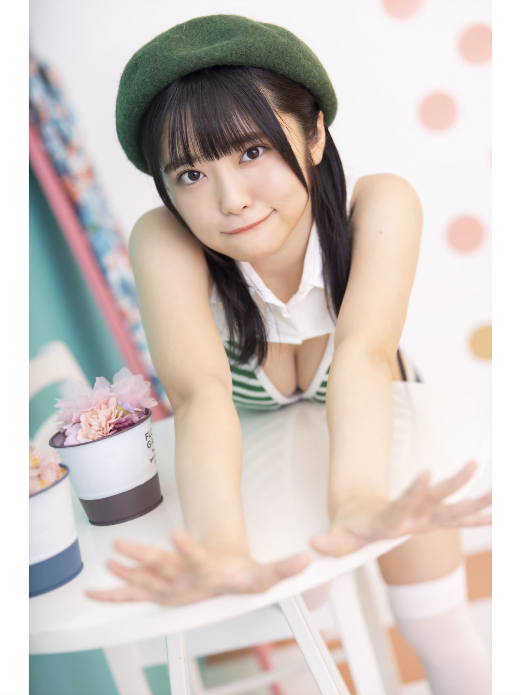 岡田彩夢 デジタル写真集 キミとキャンバスライフ [49P]