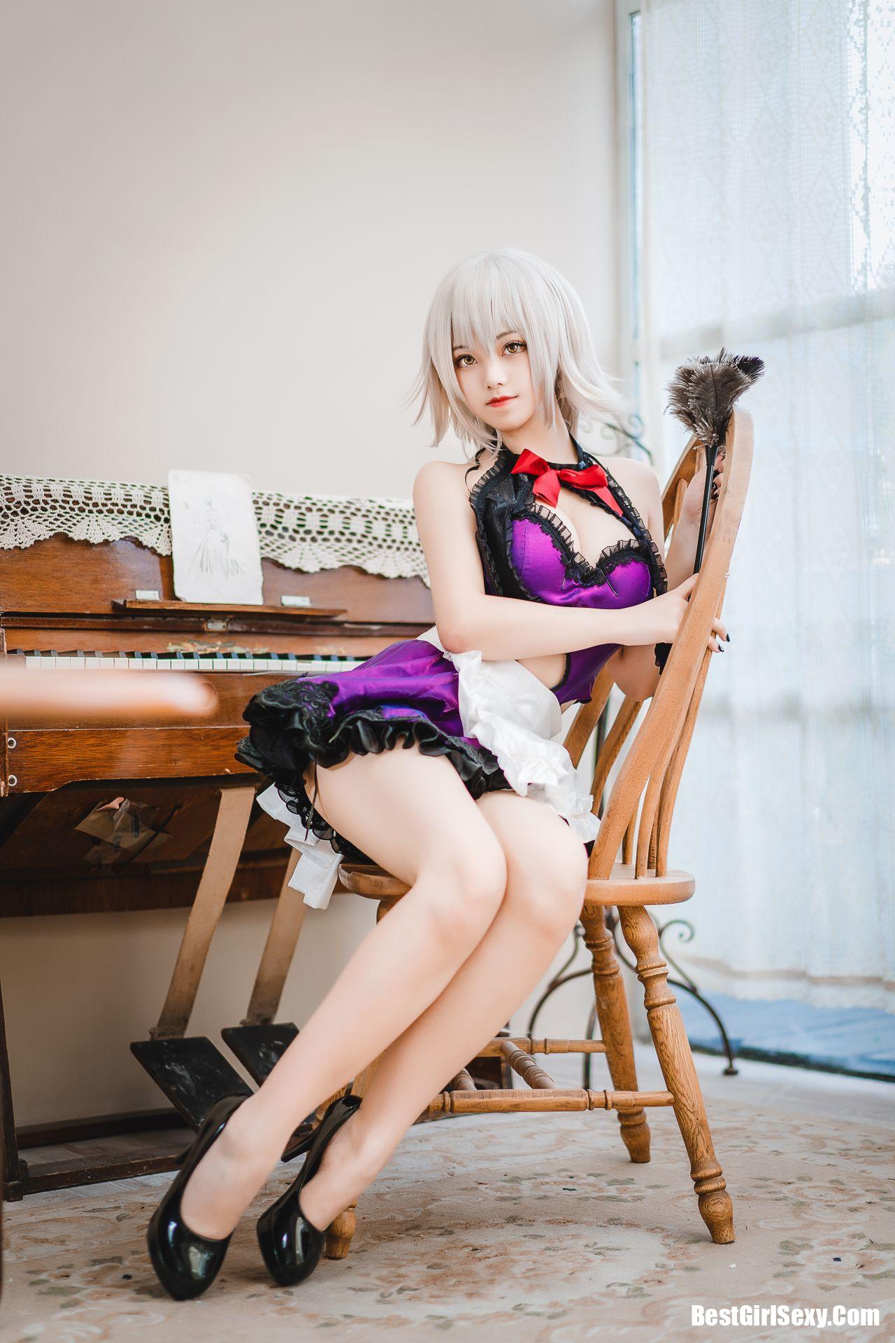 Coser@蜜汁猫裘 Vol.046 贞德女仆