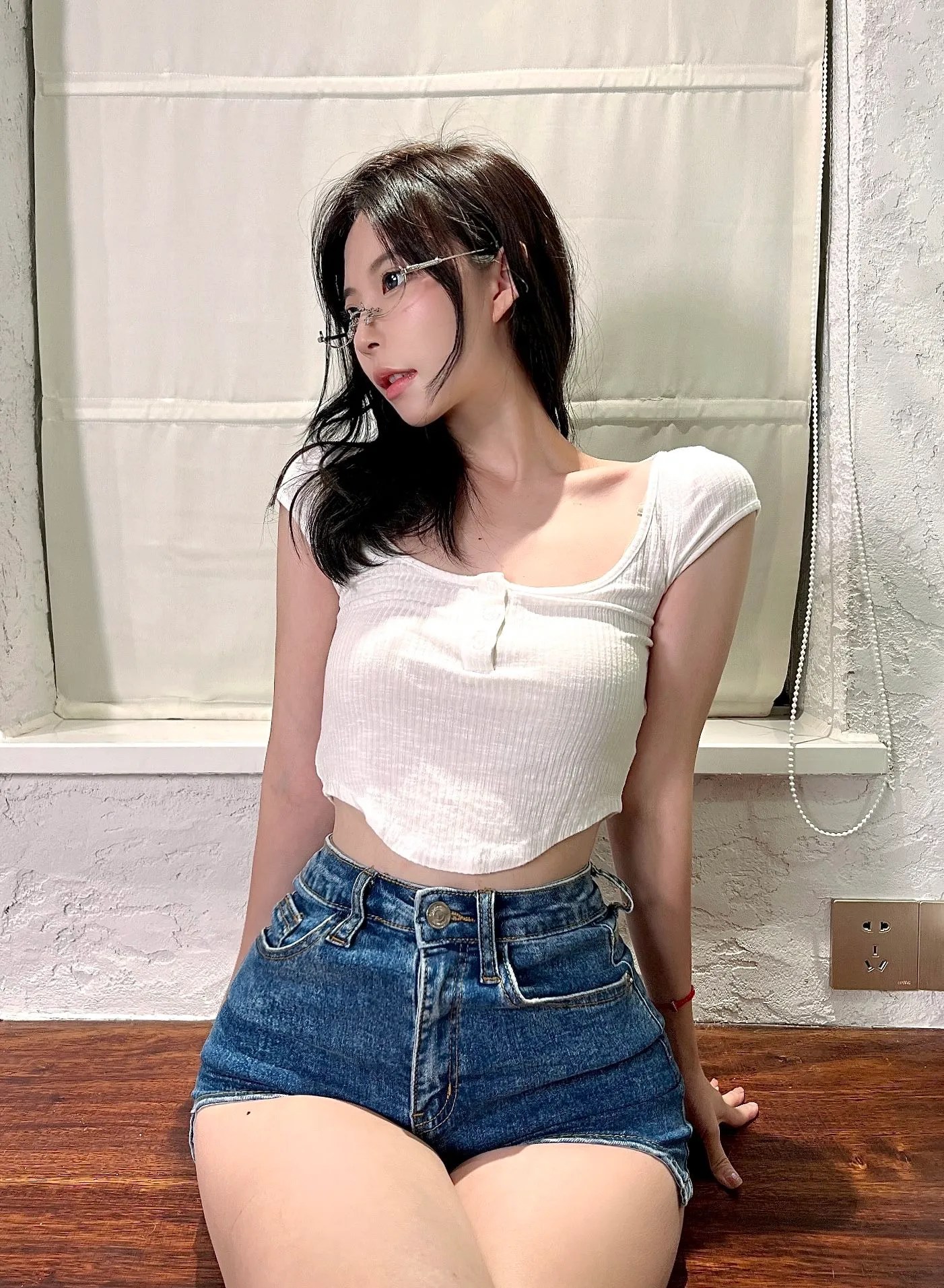妮是老虎-陈妮妮UNI微密圈视图合集3 [130P]