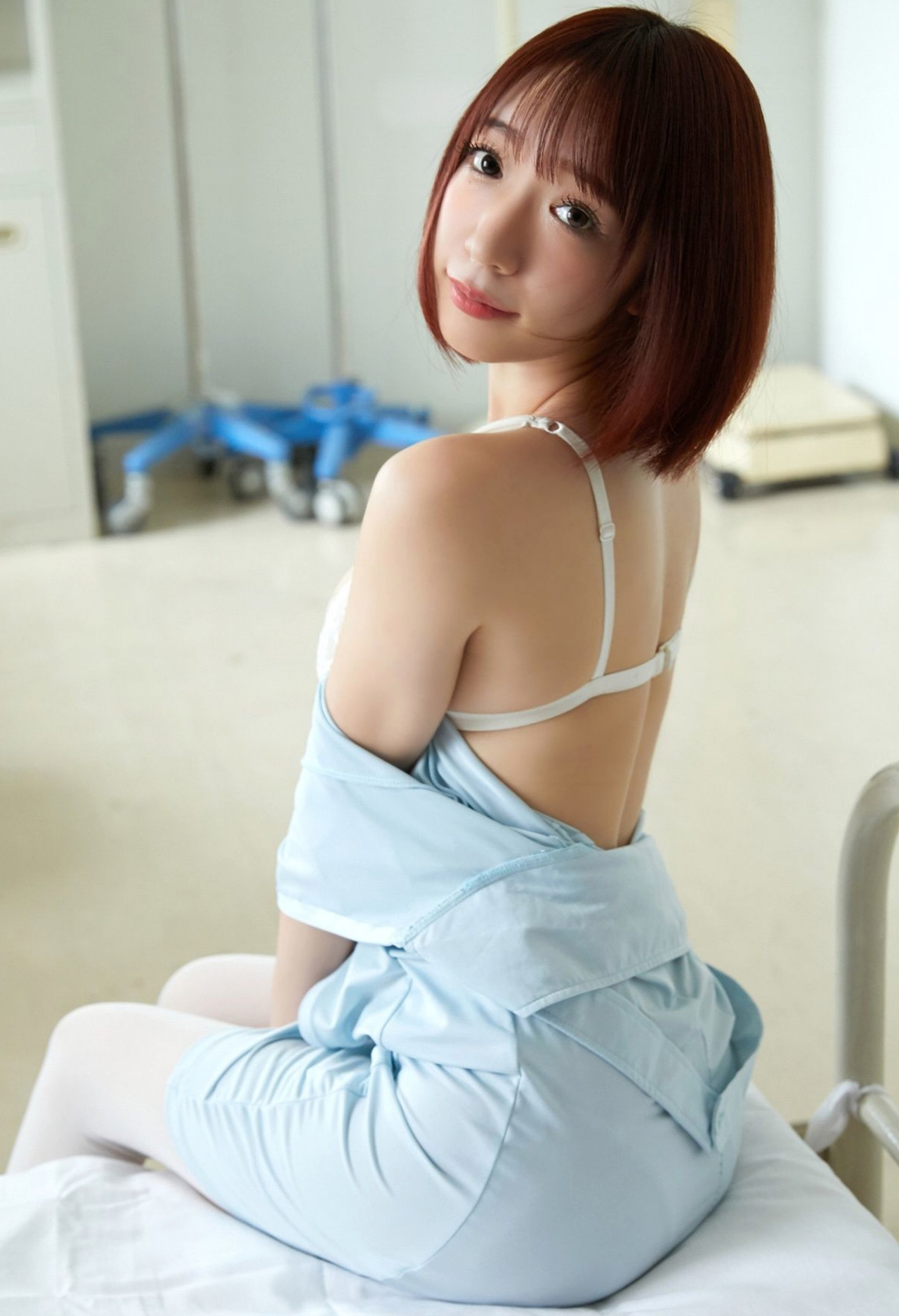 Airi Shimizu 清水あいり, 解禁グラビア写真集 気になる看護師さん Set.01