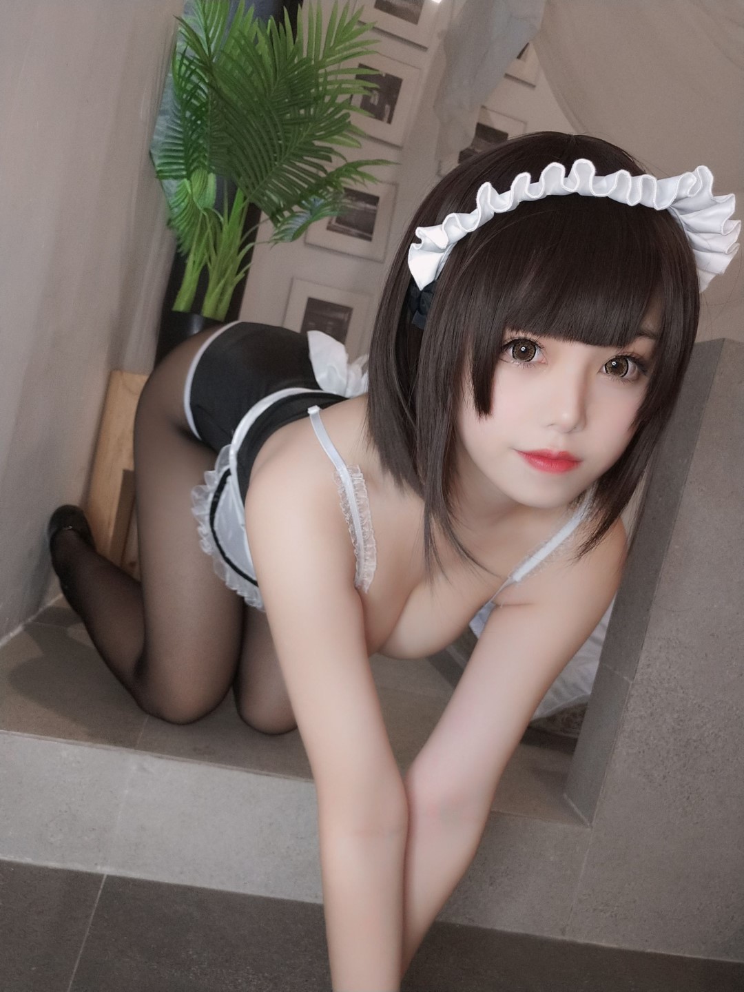 蜜汁猫裘 NO.054 女仆 [42P]