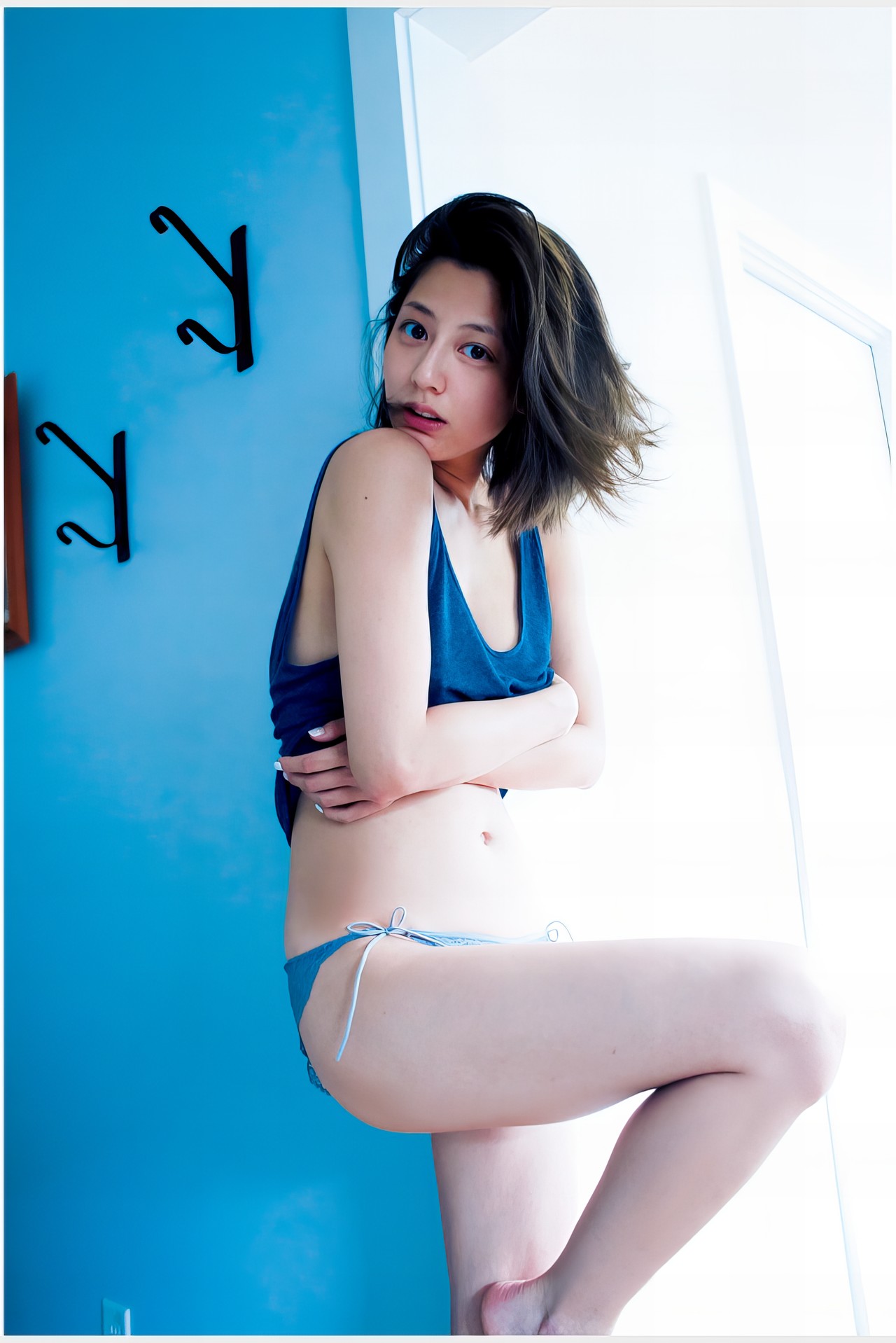 Yumi Sugimoto 杉本有美, 写真集 [it’s me] Set.01 [35P]