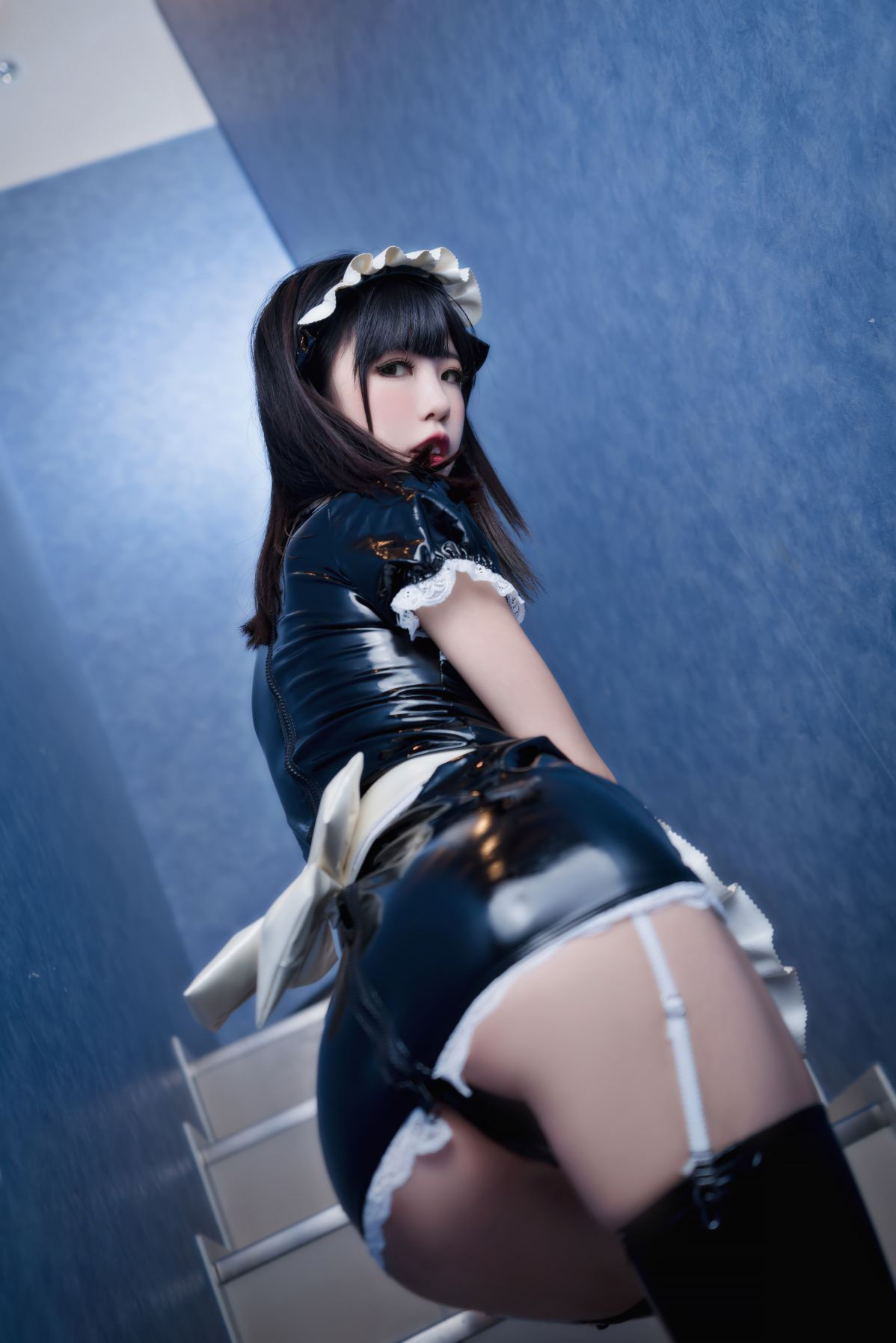 Coser@水淼Aqua Vol.048 漆皮女仆