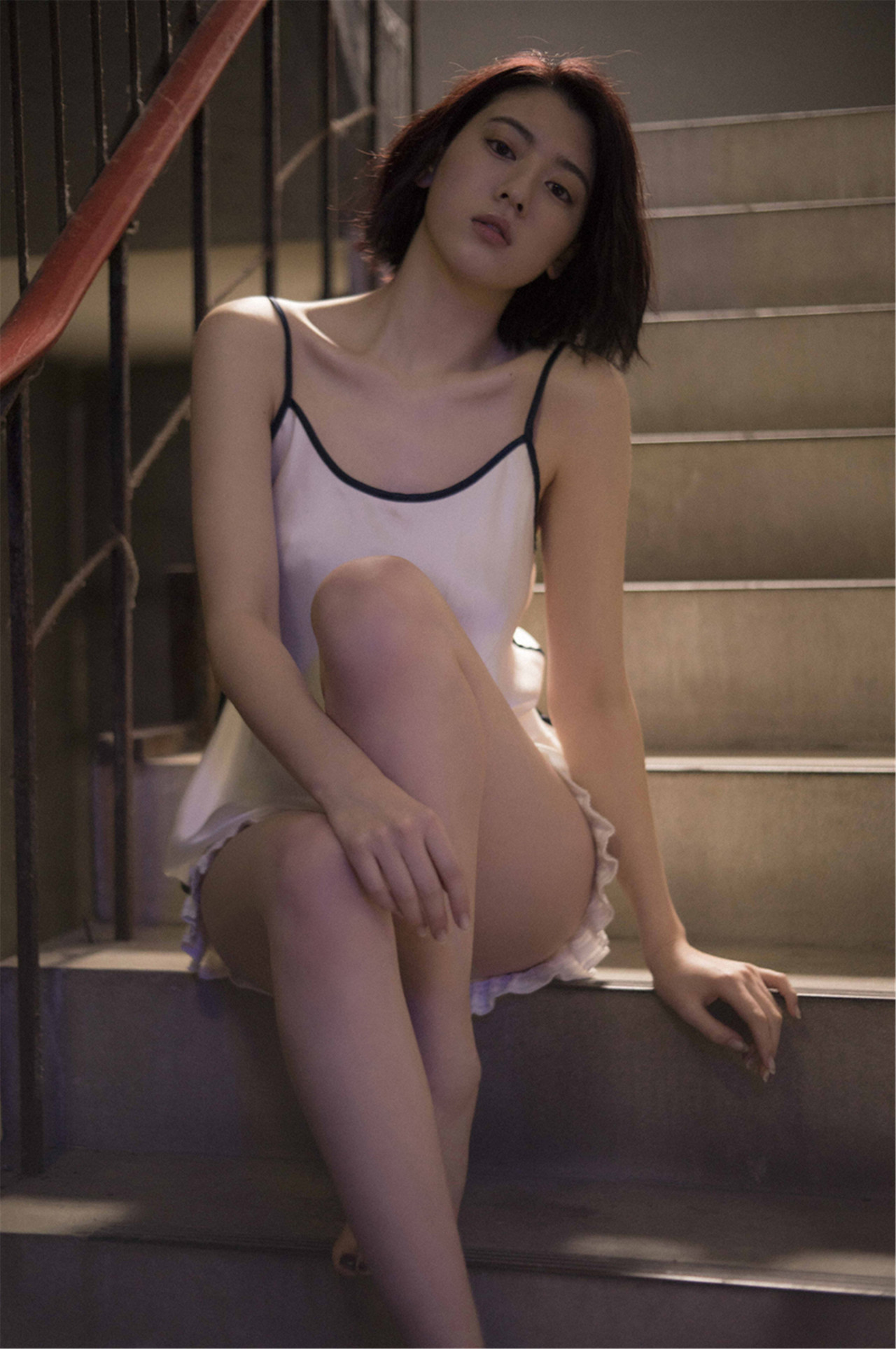 Ayaka Miyoshi 三吉彩花, デジタル写真集 「空をこえて」 Set.01 [32P]