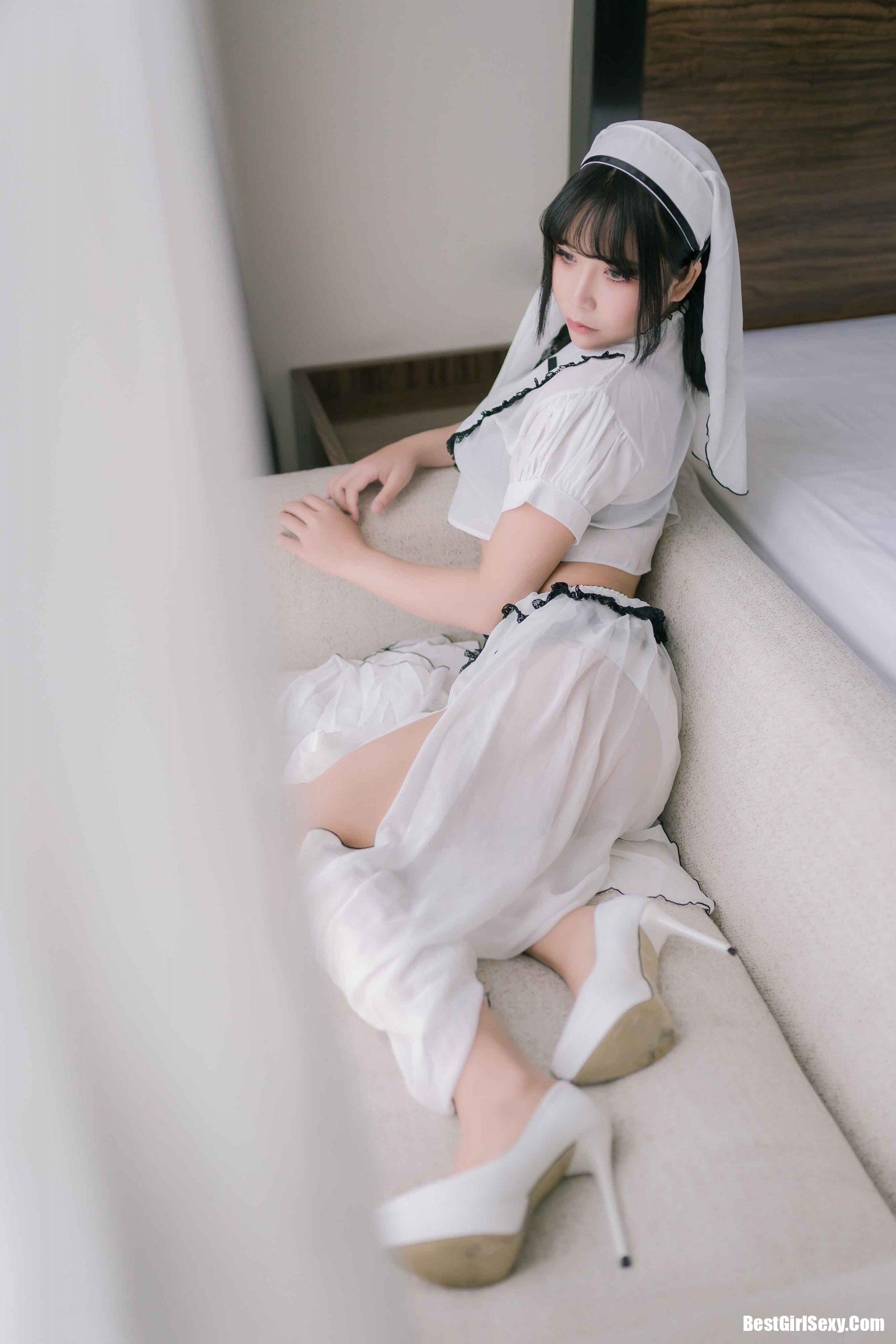 抱走莫子A NO.004 Pure white nun