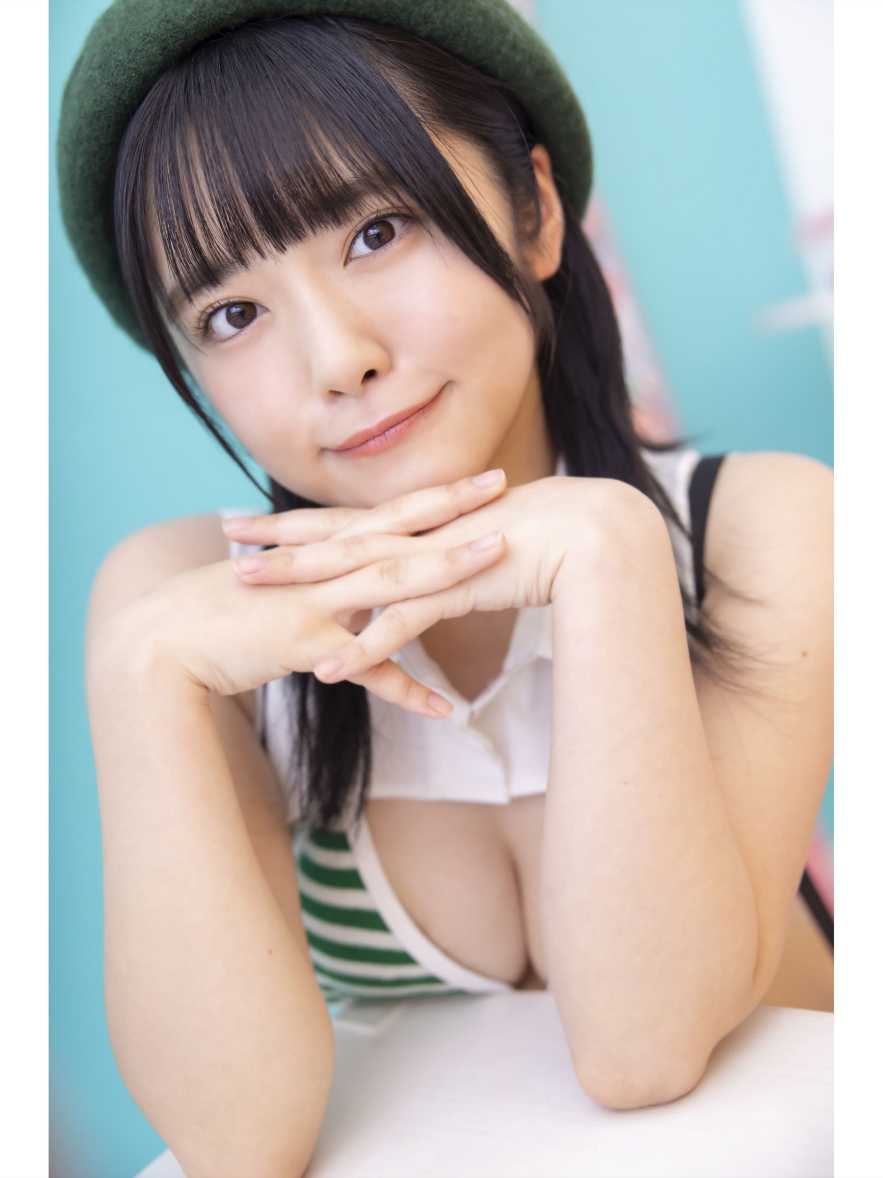 岡田彩夢 デジタル写真集 キミとキャンバスライフ [49P]