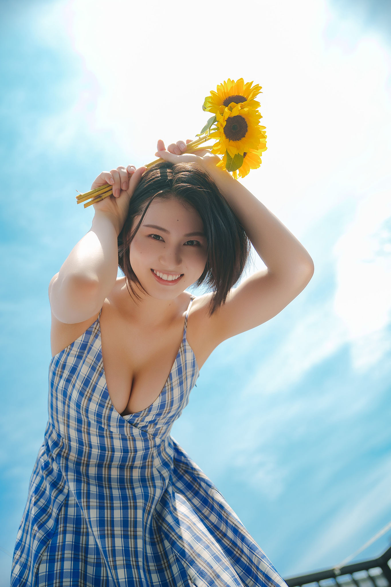 Iori Sagara 相楽伊織 – 夏の部屋で、伊織と。 [72P]