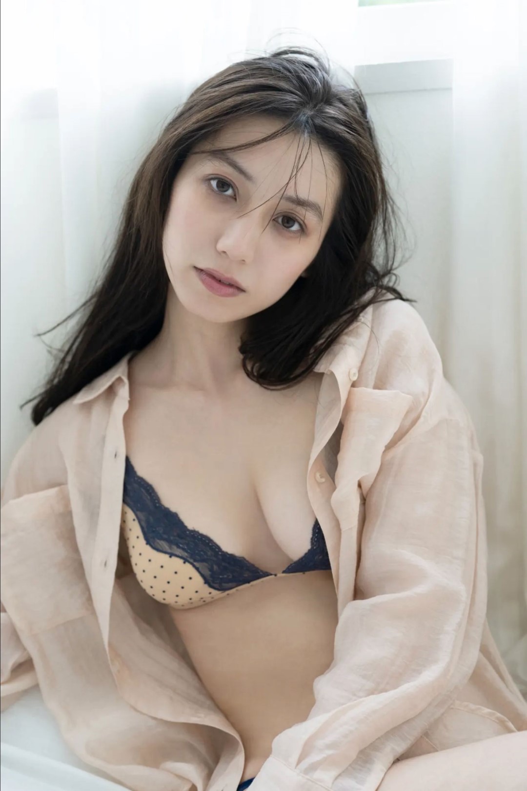 佐藤あいり 『艶めく素肌 vol.1』 [60P]