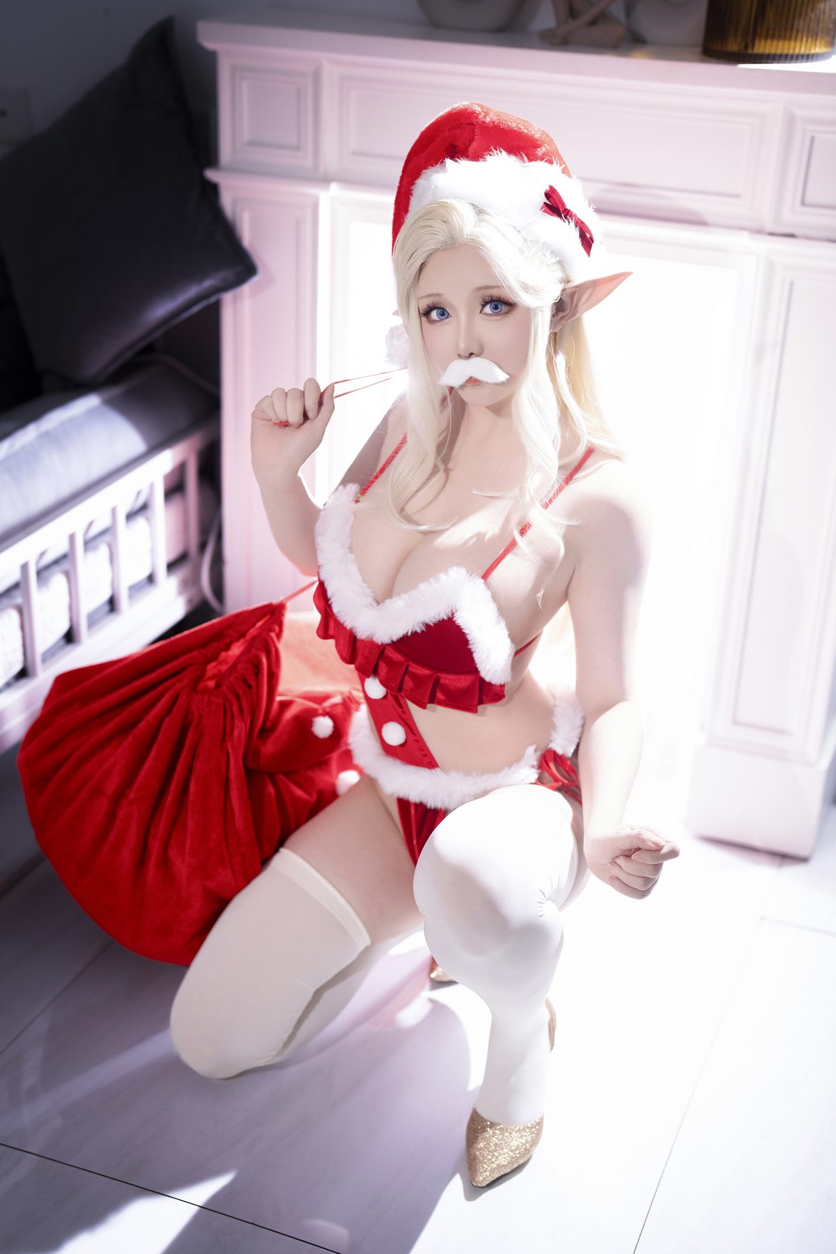 Coser@星之迟迟Hoshilily – 圣诞精灵篇B 圣诞老人 Part1