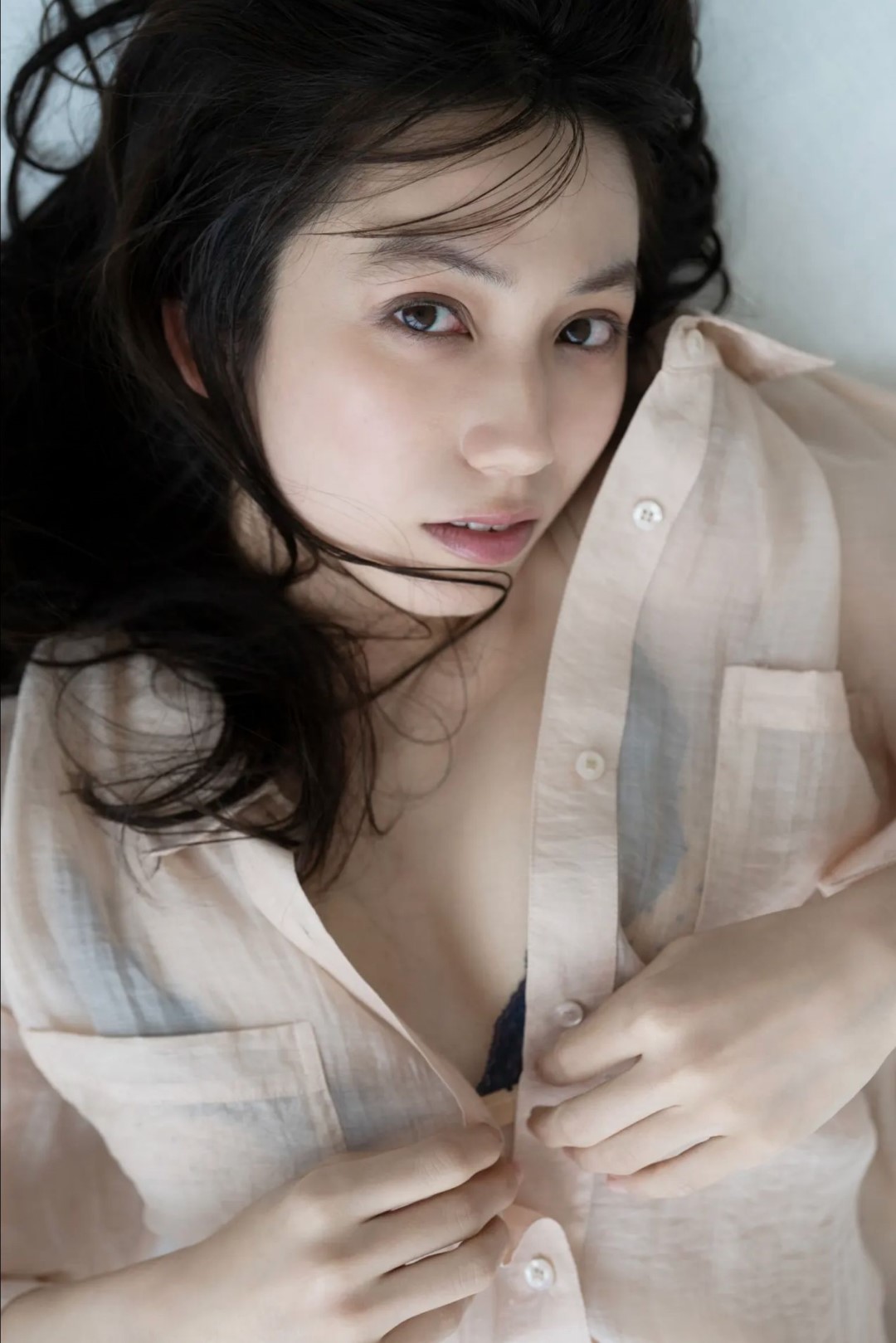 佐藤あいり 『艶めく素肌 vol.1』 [60P]