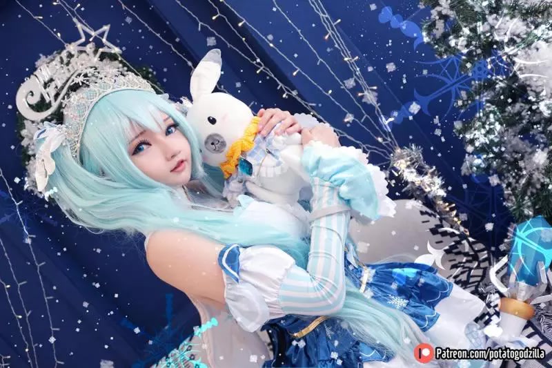 Potato Godzilla - Snow Miku 3 [41P]