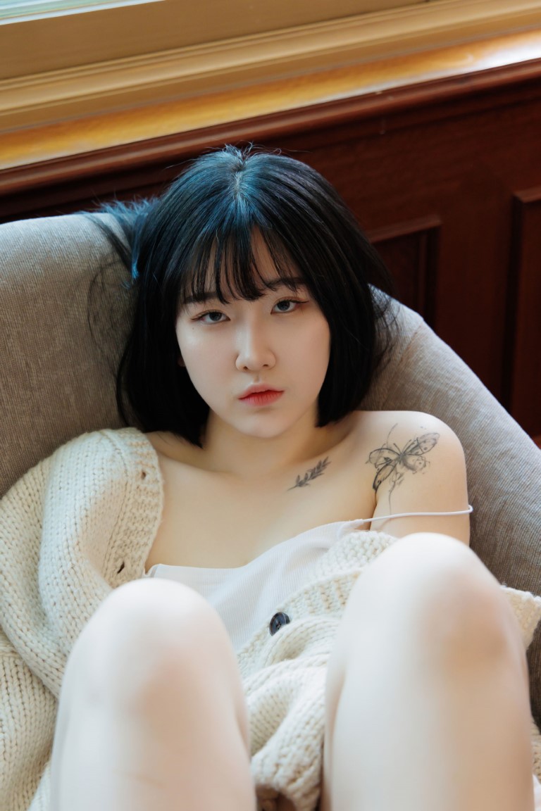 [UMIZINE] YeonJju - Vol.1 [86P]