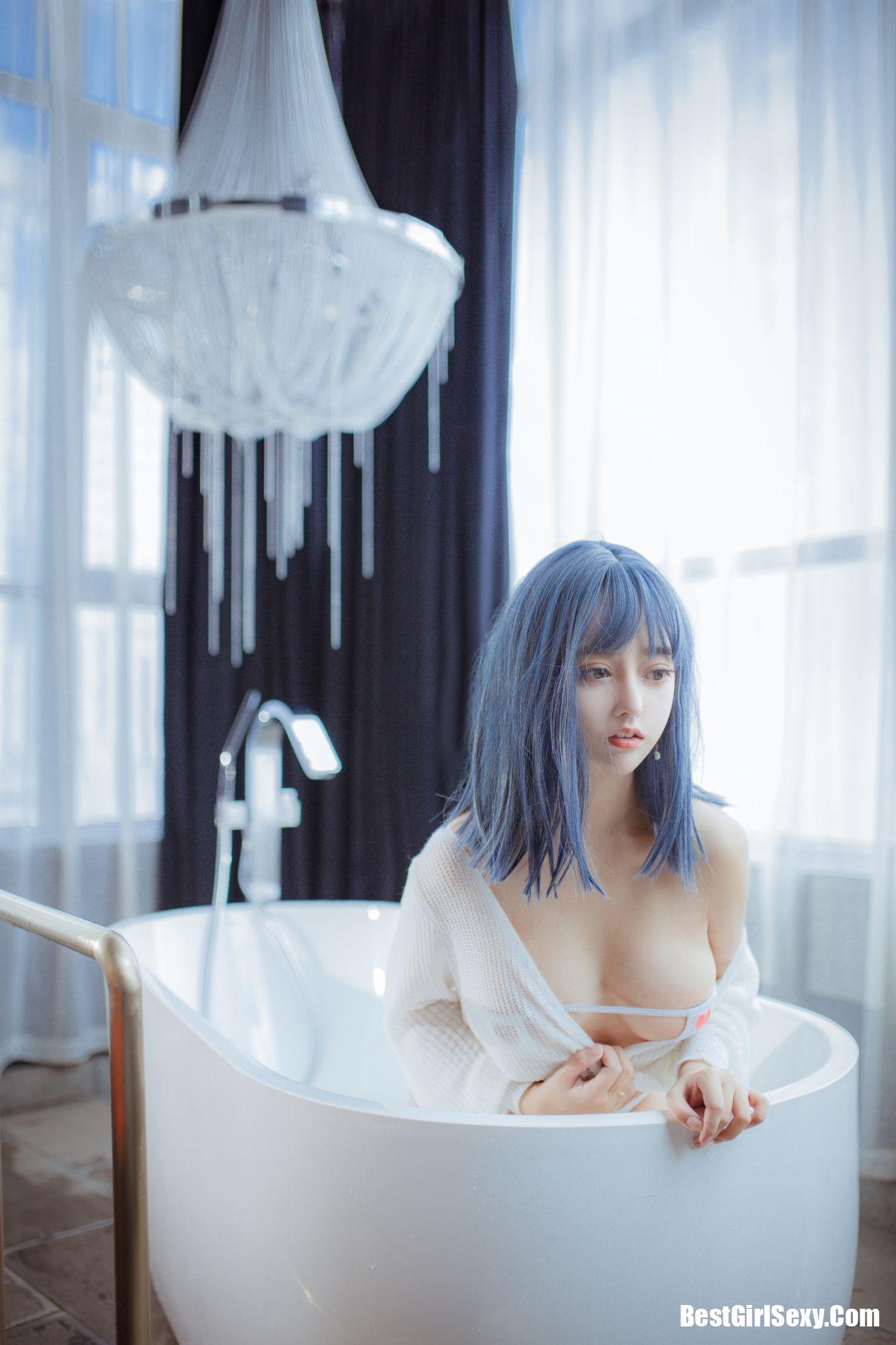 Coser@过期米线线喵 浴缸