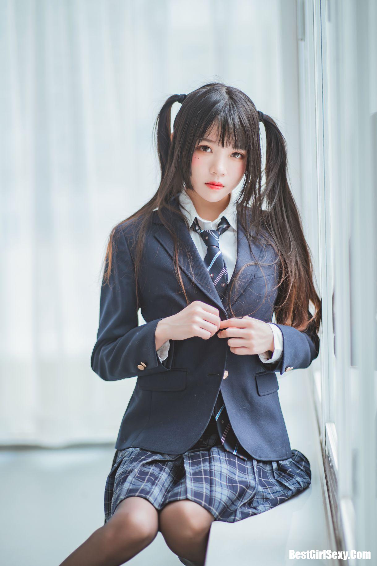 Coser@桜桃喵 Vol.082 桜桃未熟2 冬季制服丝秀