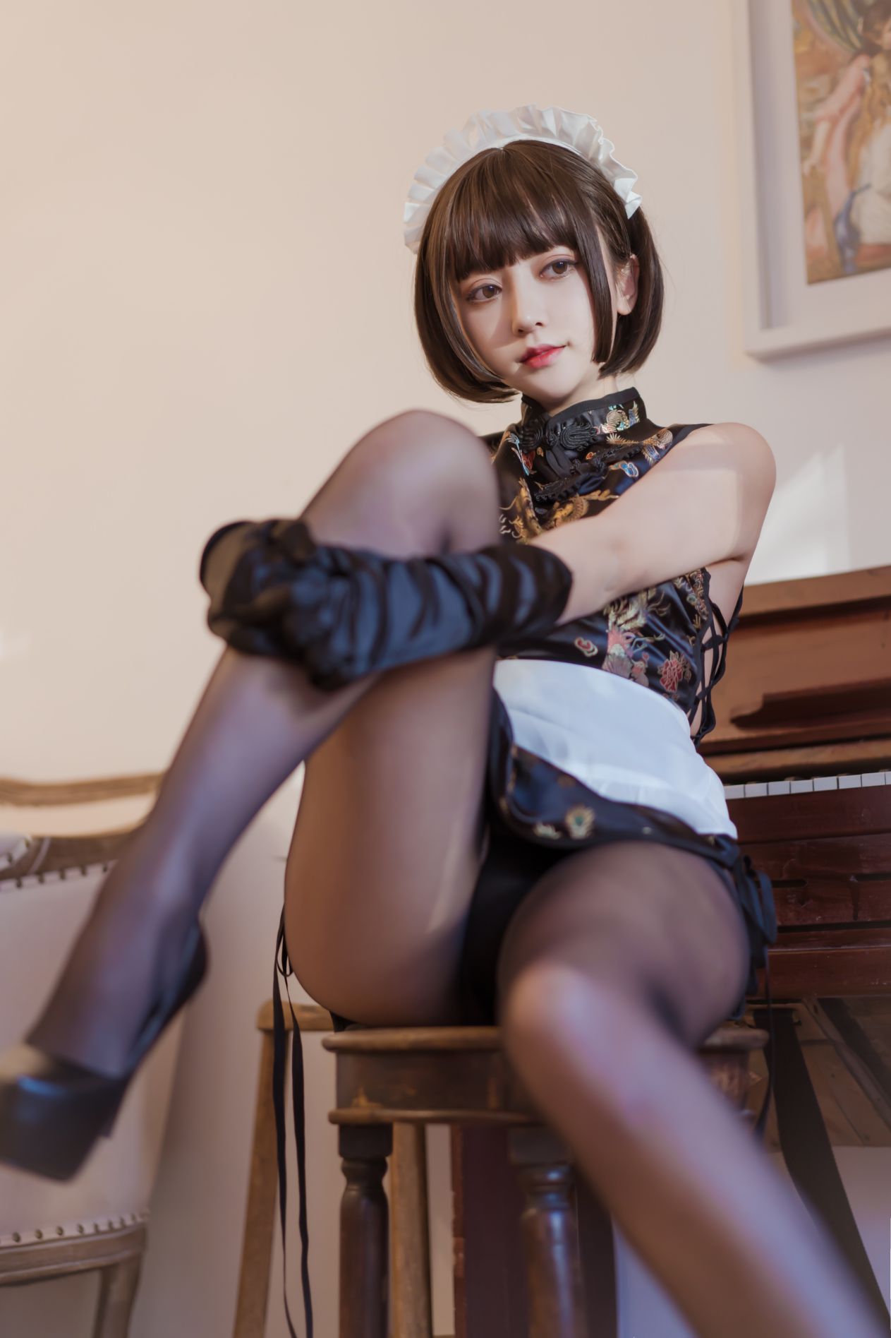 Coser@过期米线线喵 黑丝旗袍