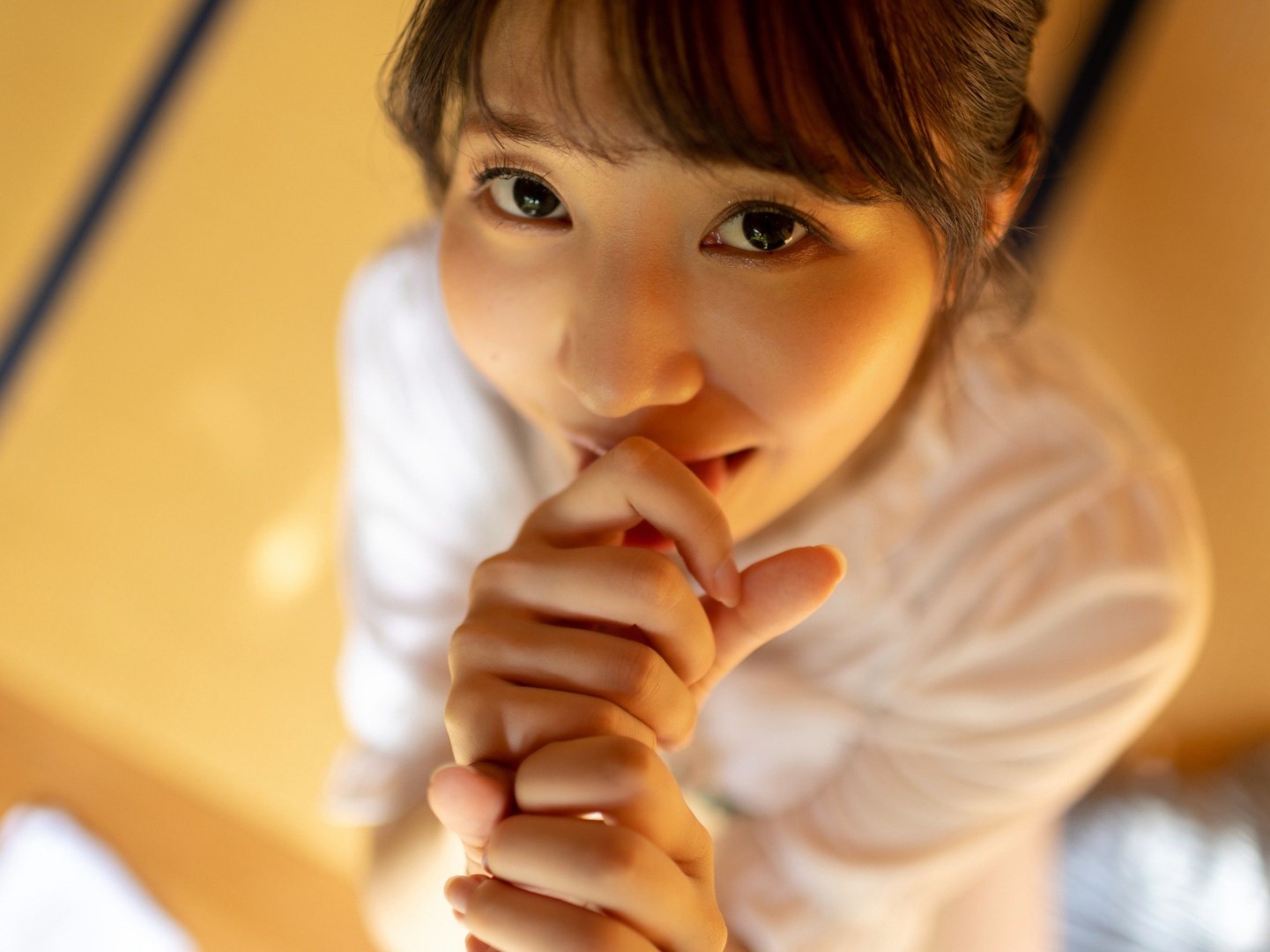 流川莉央 オフィシャル写真集 やさしい眼差し [22P]