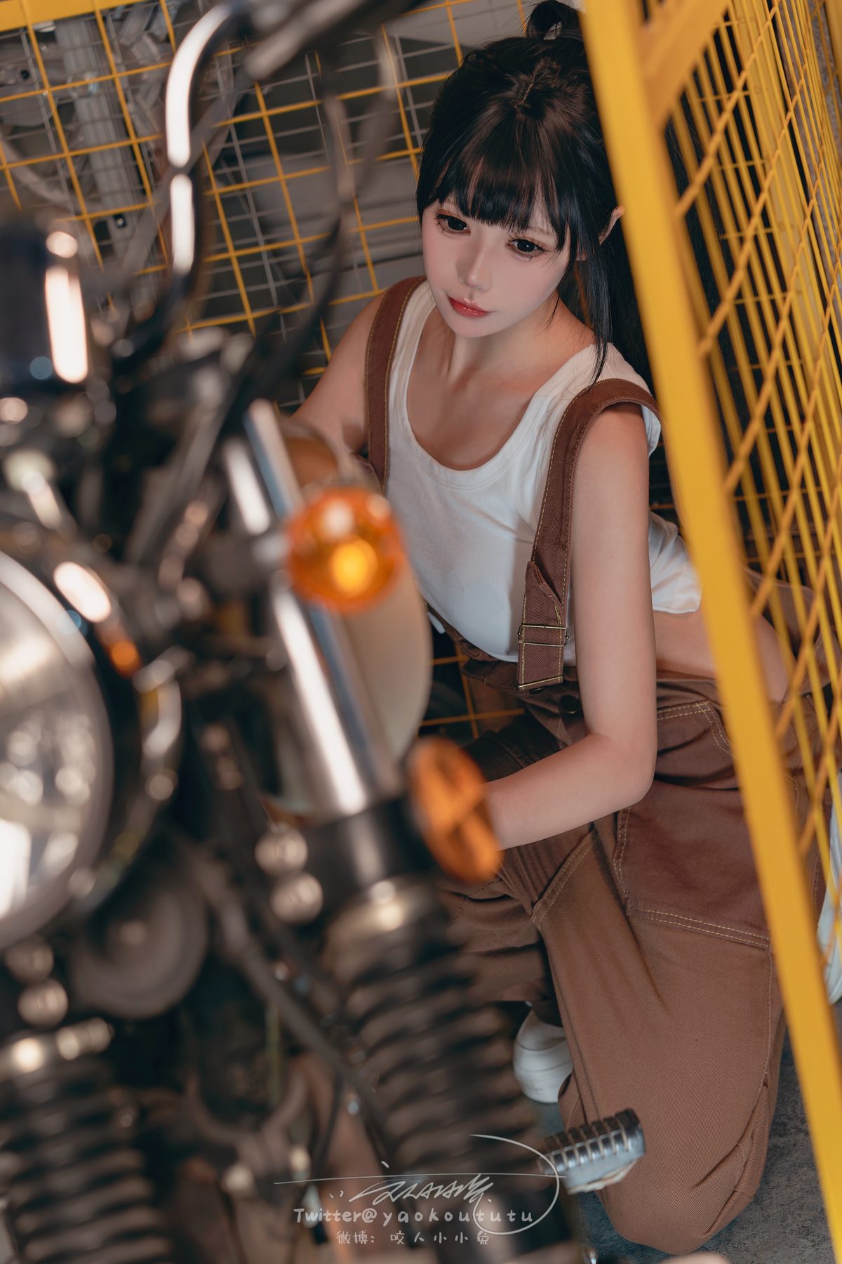 Coser@黏黏团子兔 – 机车修理工 Shake it