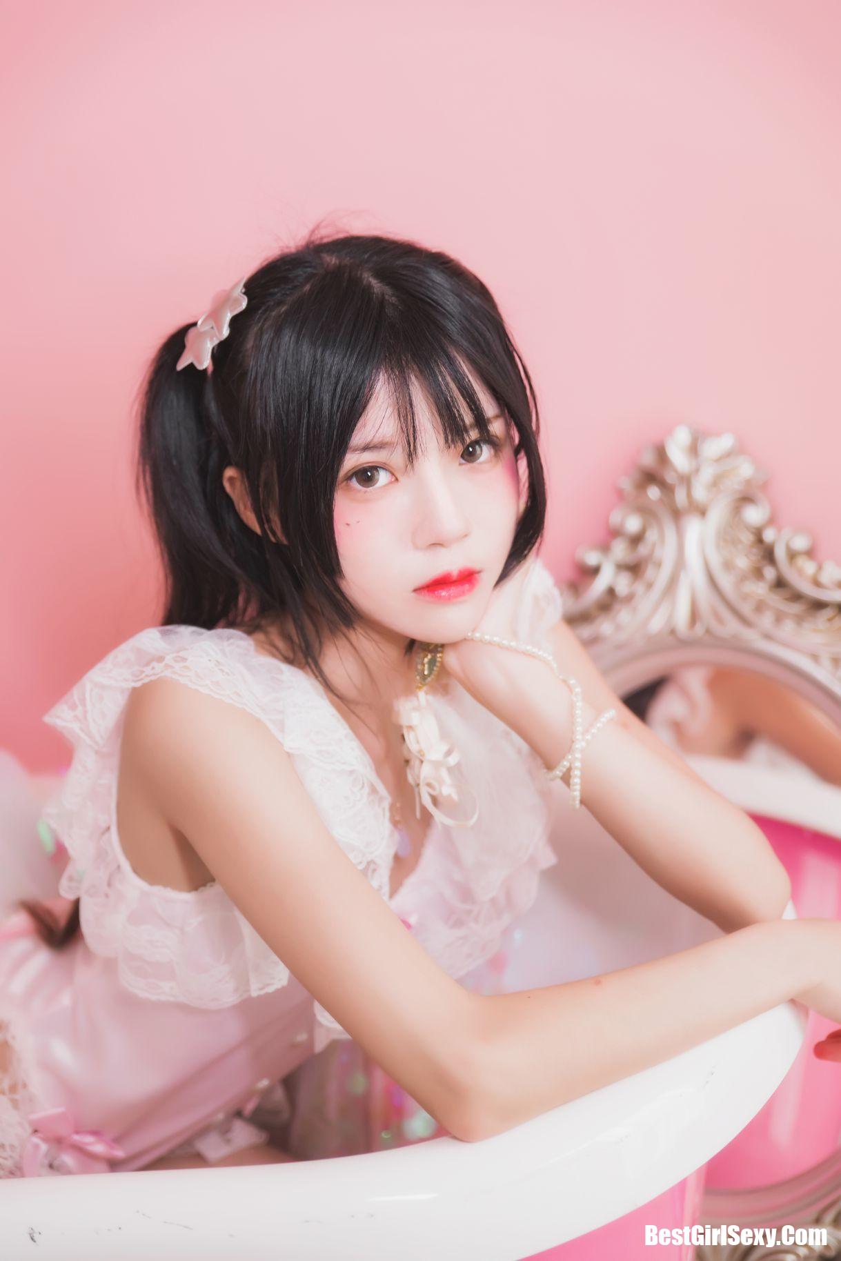 Coser@桜桃喵 Vol.016 冬眠2018系列-粉色浴缸