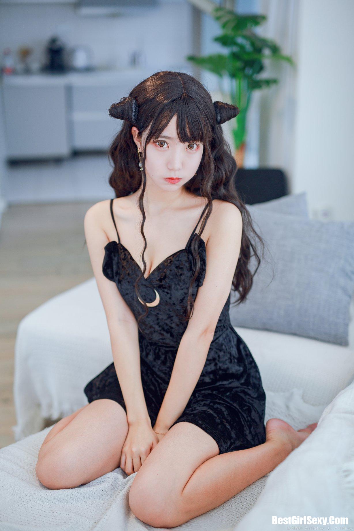 Coser@黑川 Vol.006 小恶魔黑裙子