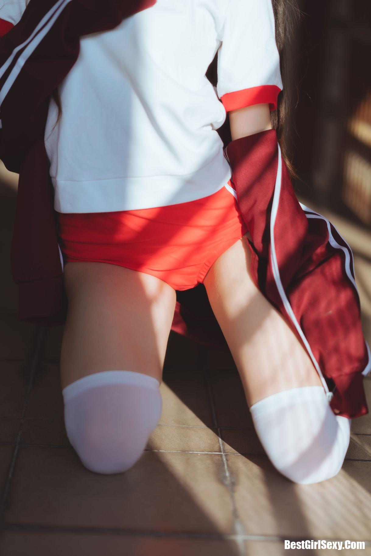 Coser@桜桃喵 Vol.091 红色体操服