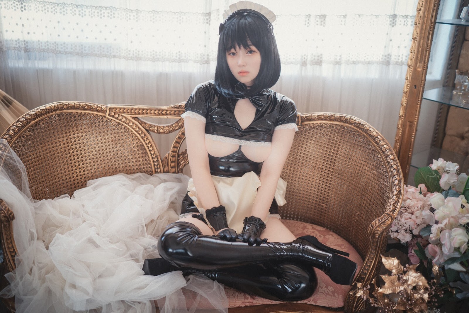 Bambi 밤비, [DJAWA] Femme de Chambre en Latex [67P]