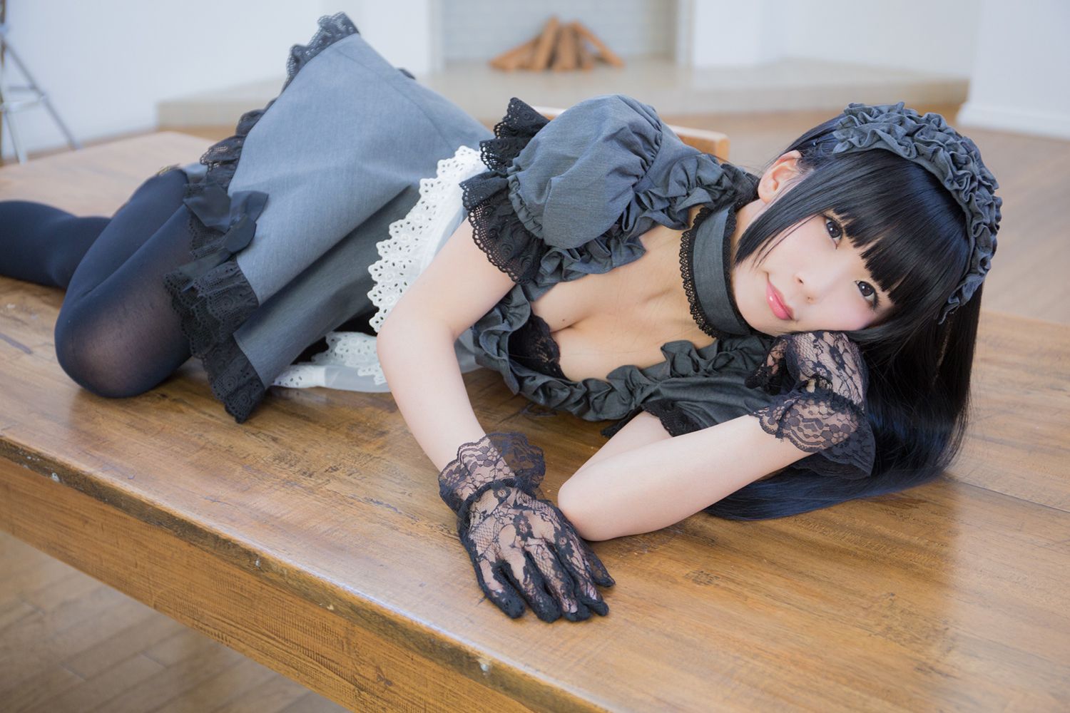 Coser@Akira Gray Maid Doll Part 3