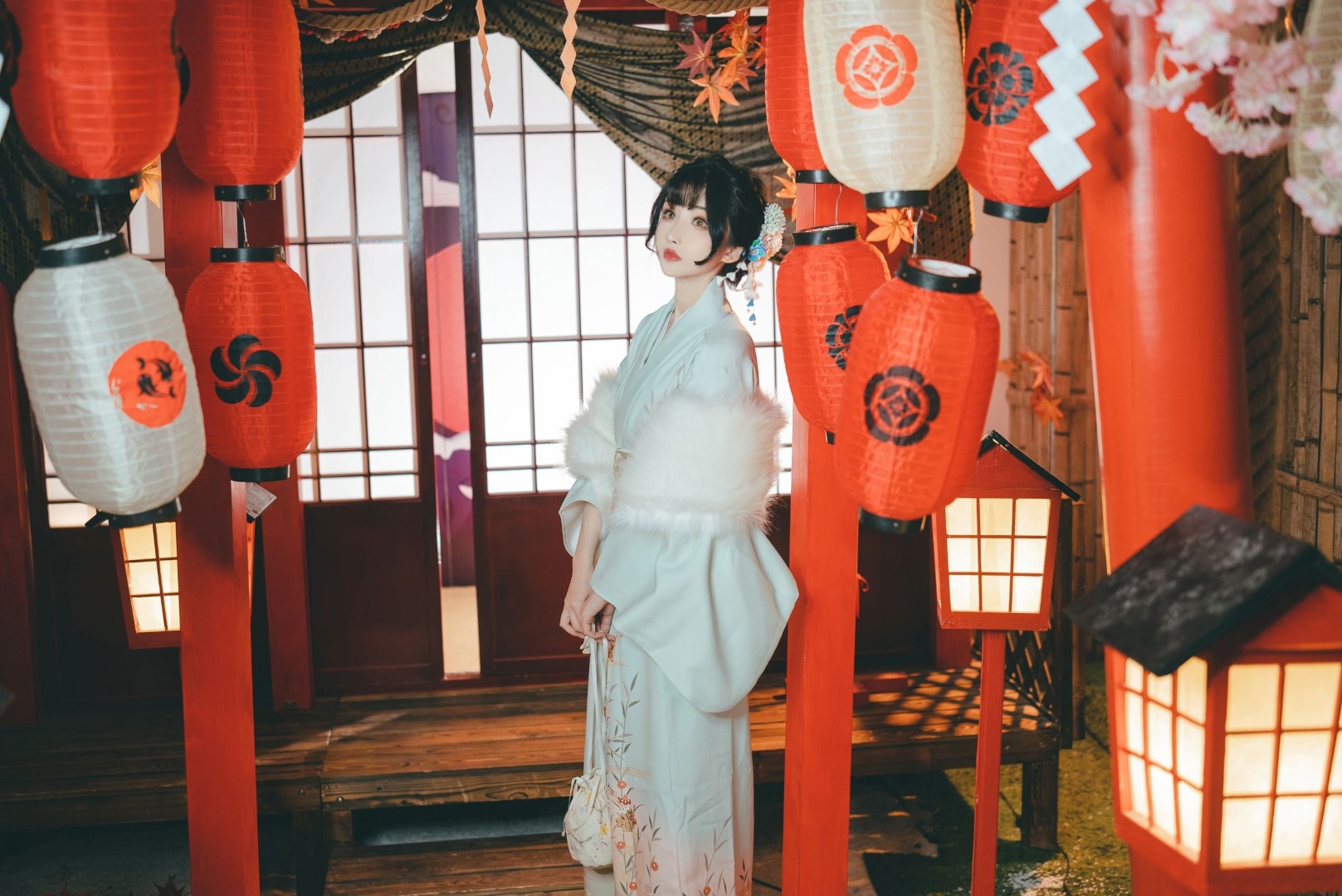 凉凉子温泉旅行 [31P]