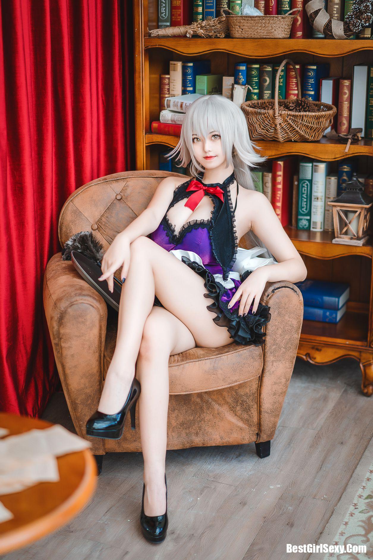 Coser@蜜汁猫裘 Vol.046 贞德女仆