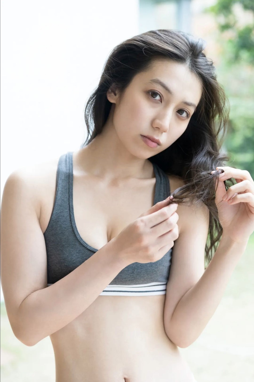 佐藤あいり 『艶めく素肌 vol.1』 [60P]