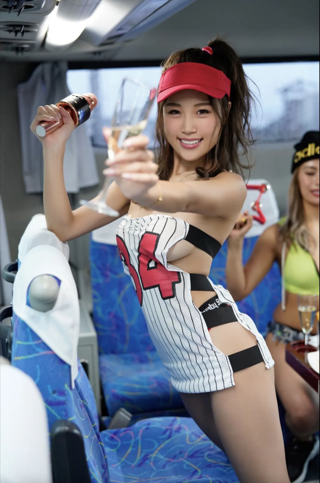 サイバージャパンダンサーズ アナタと一緒に温泉バスツアー vol.1 [54P]