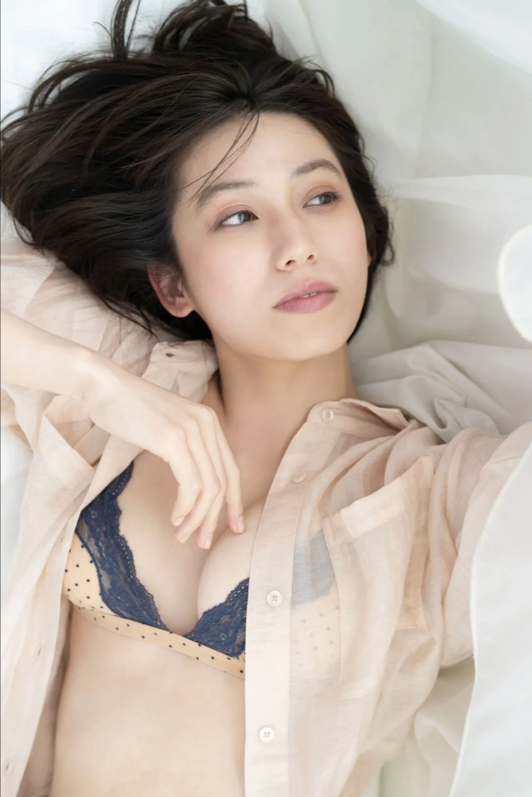 佐藤あいり 『艶めく素肌 vol.1』 [60P]