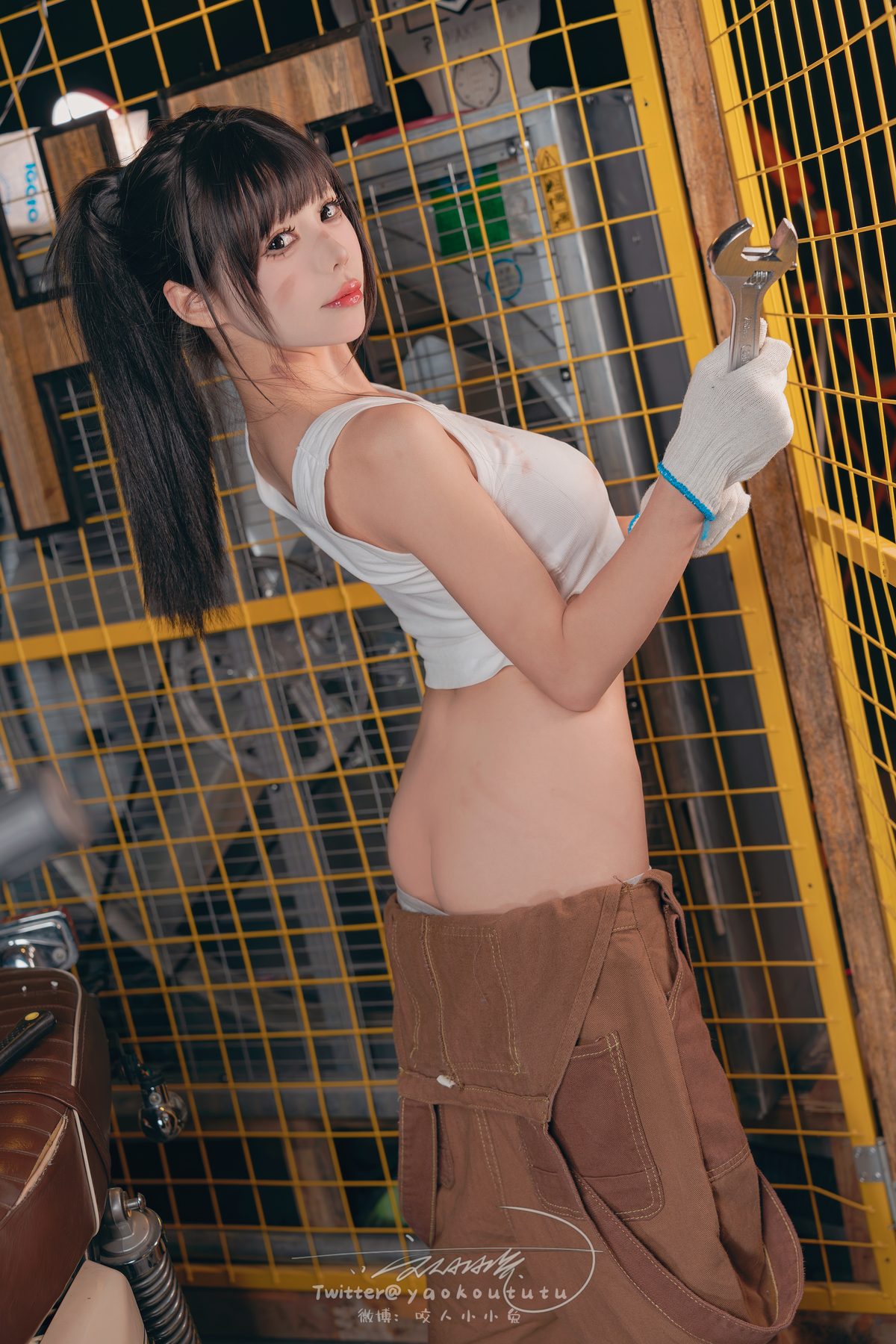 Coser@黏黏团子兔 – 机车修理工 Shake it