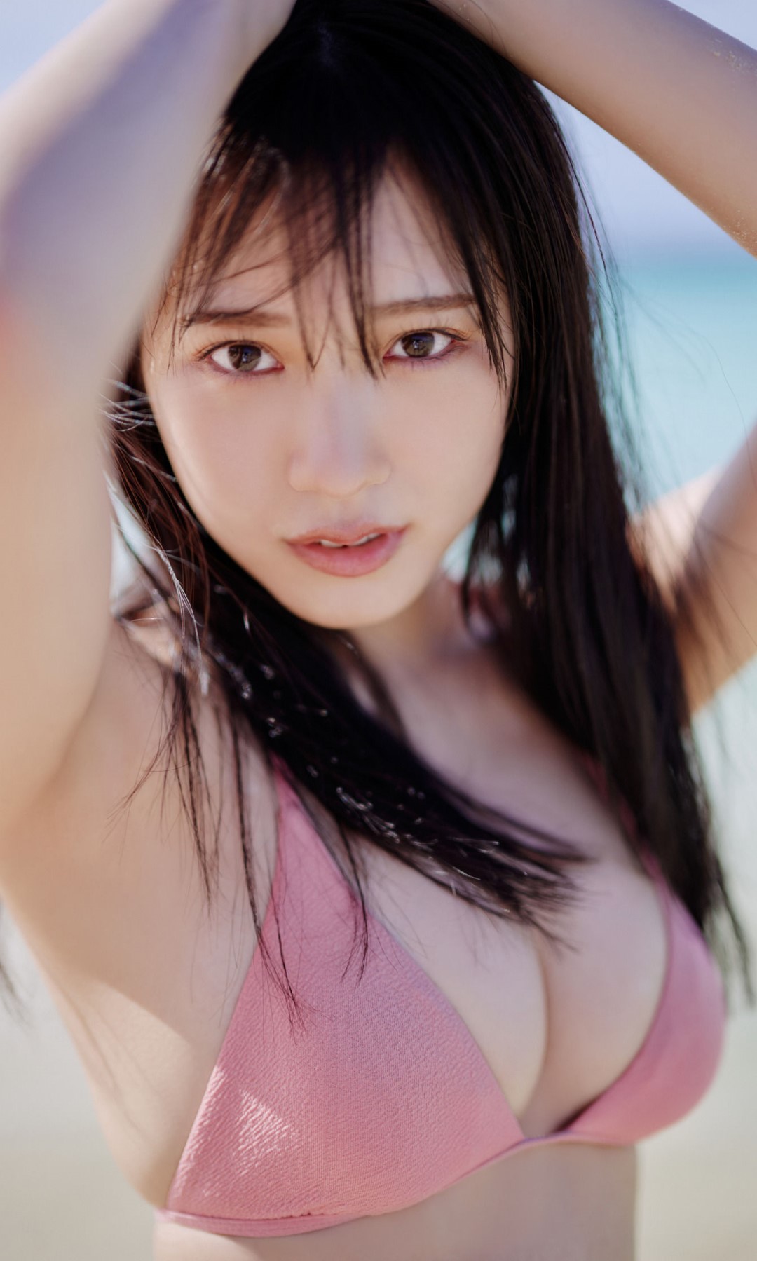 横野すみれ 写真集「海のステージ」 [60P]