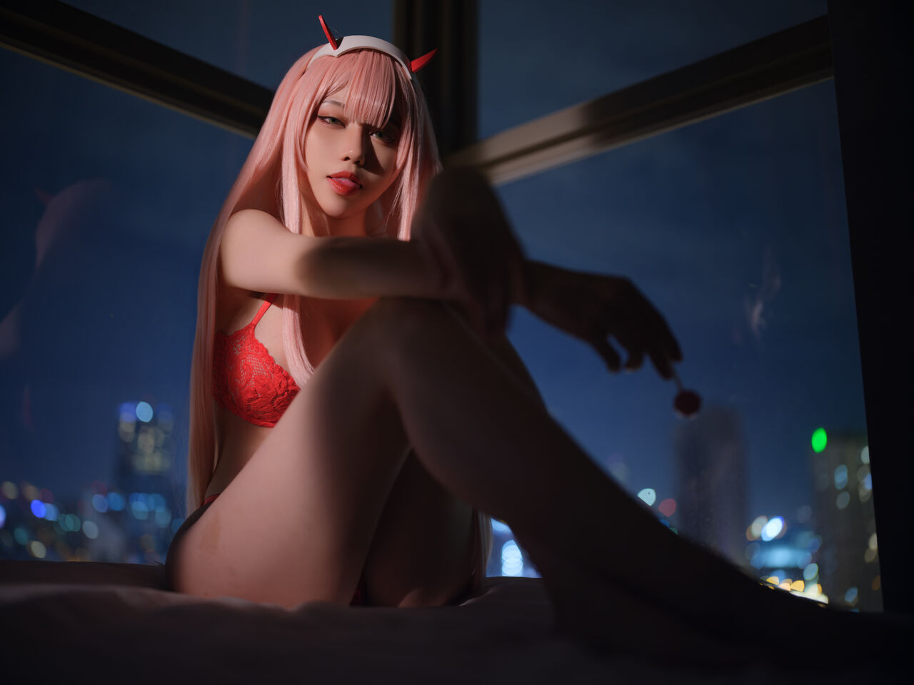 Ain Nguyen - Zero Two [11P]