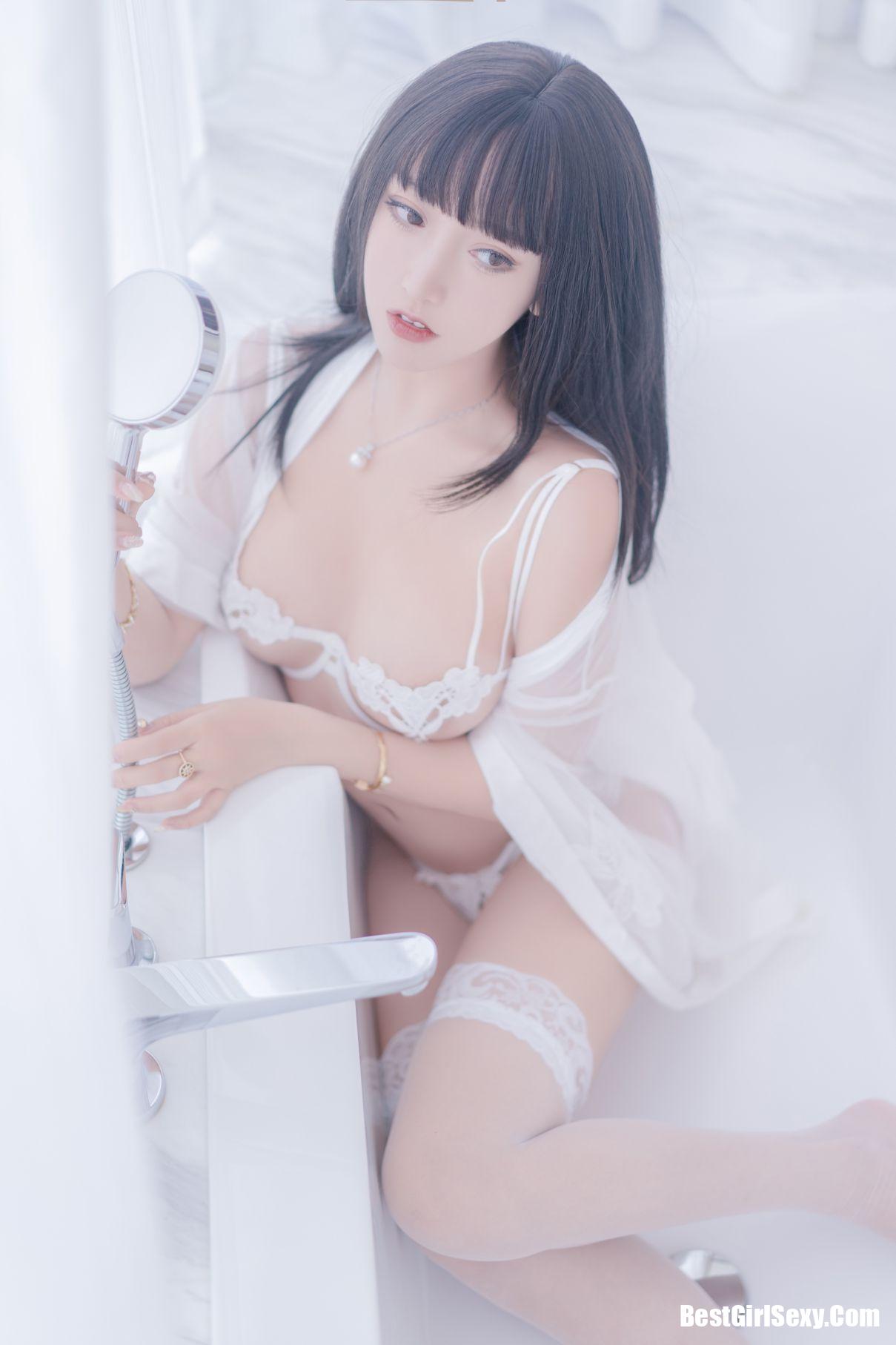 Coser@过期米线线喵 镂空内衣