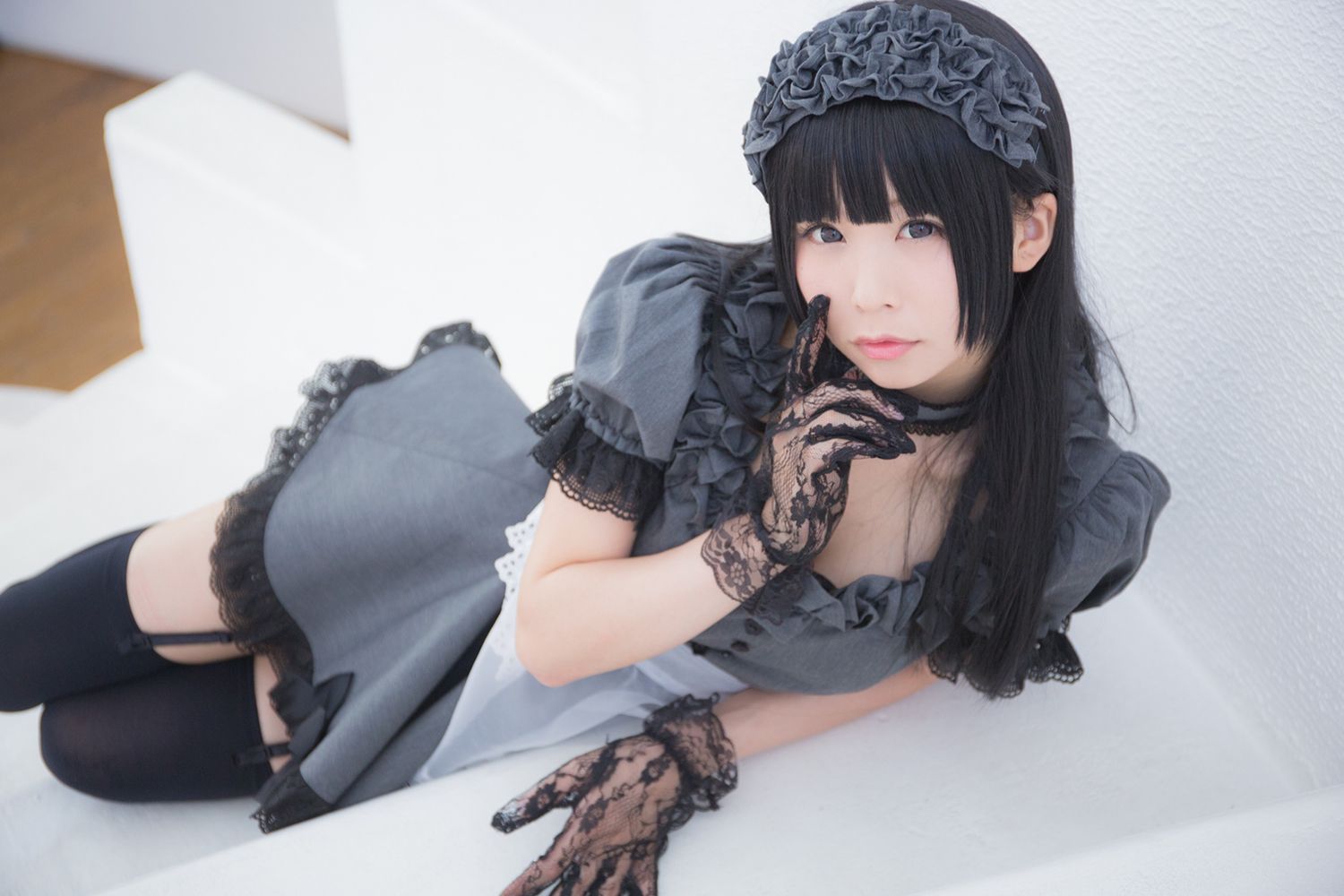 Coser@Akira Gray Maid Doll