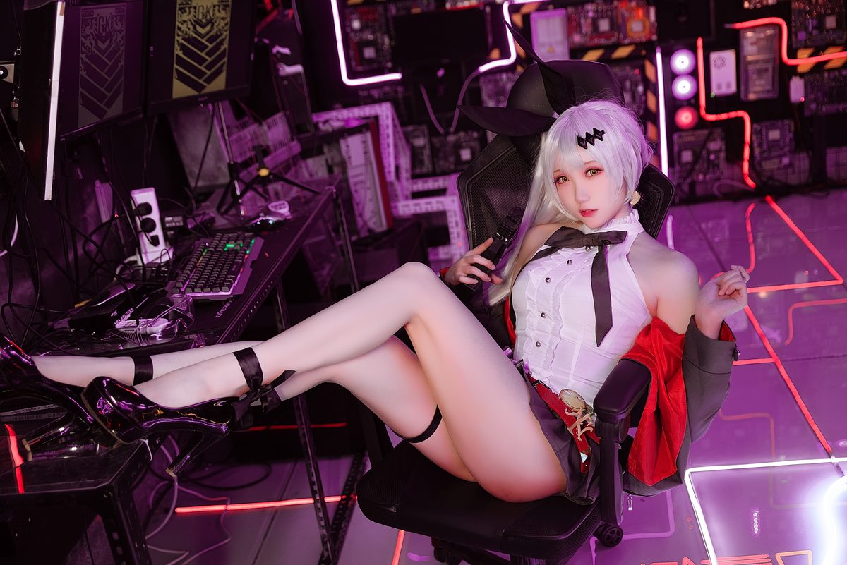 Coser@瓜希酱 – 少女前线 FN-57 Five-seveN Part 3