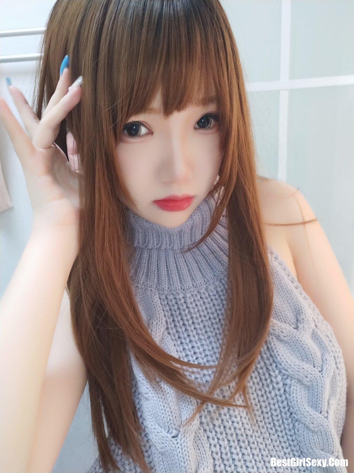 Coser@雪晴Astra Vol.021 黑丝漏背毛衣