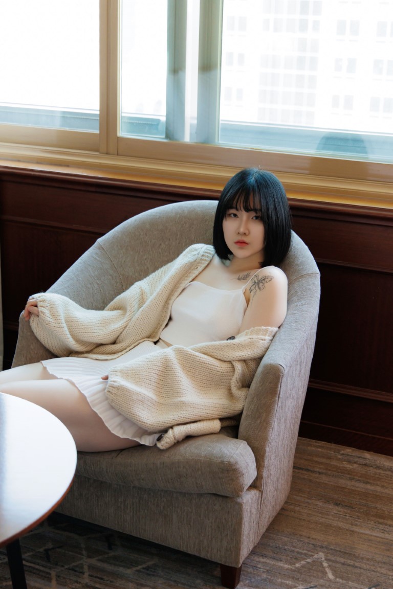 [UMIZINE] YeonJju - Vol.1 [86P]