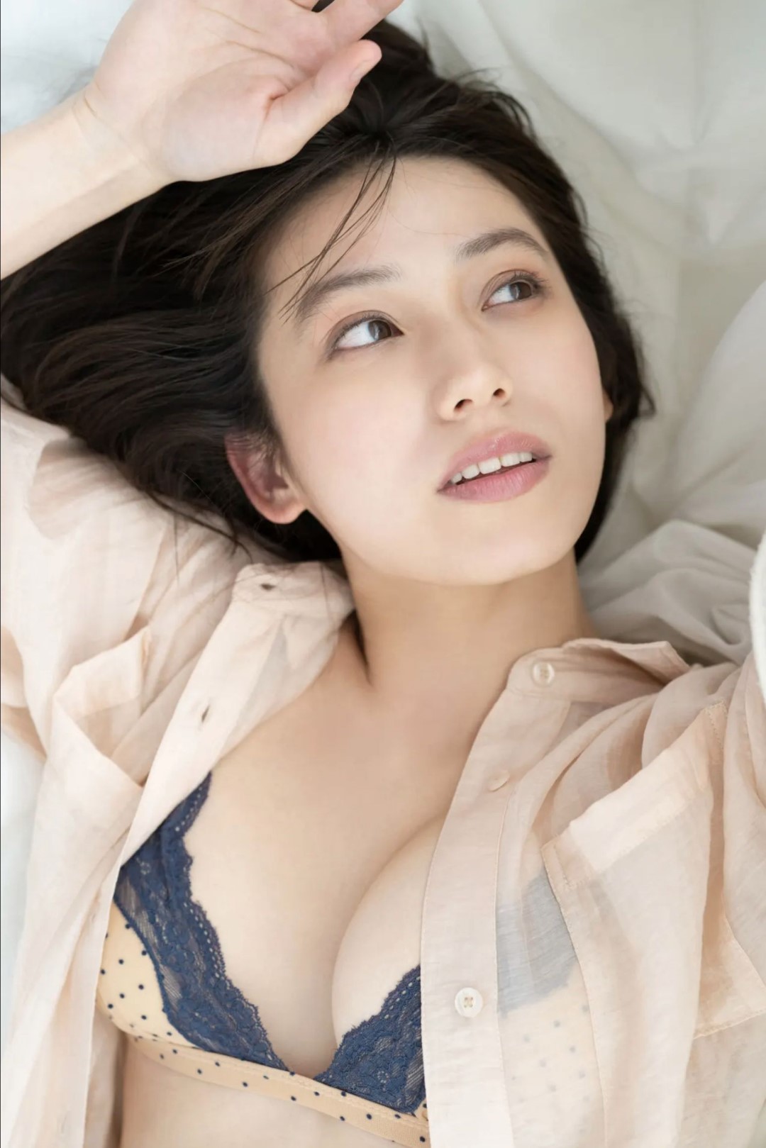 佐藤あいり 『艶めく素肌 vol.1』 [60P]