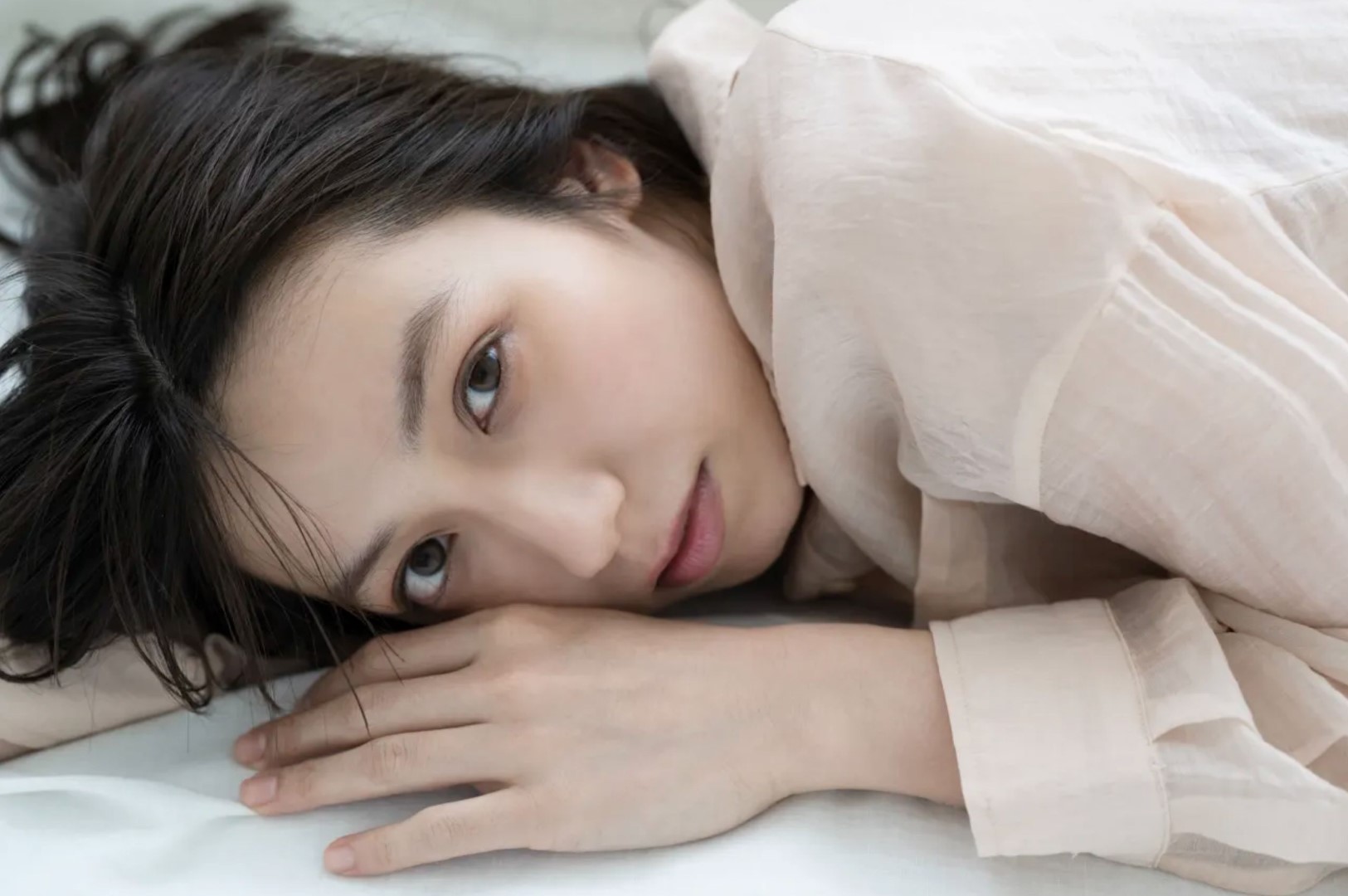 佐藤あいり 『艶めく素肌 vol.1』 [60P]