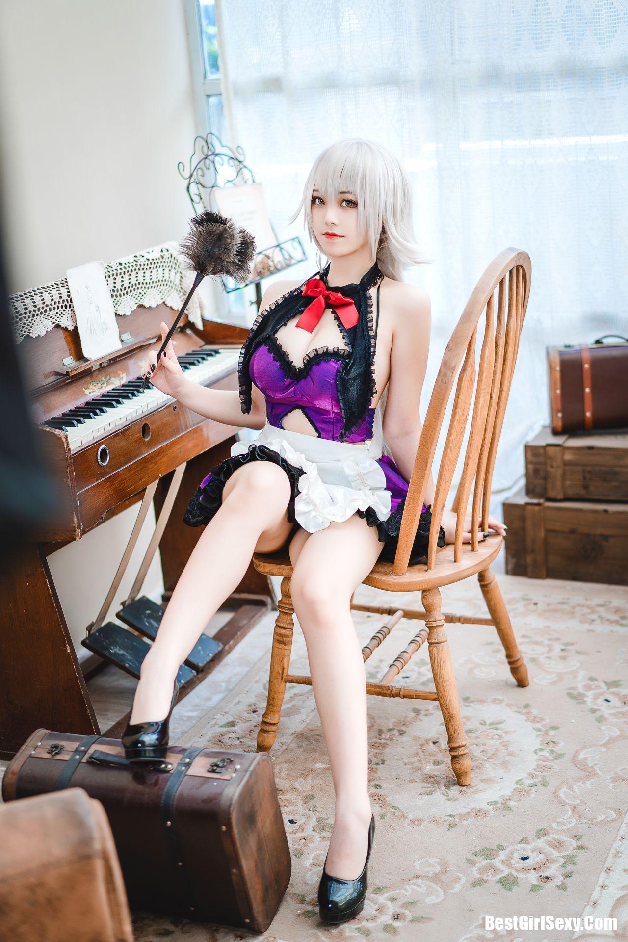 Coser@蜜汁猫裘 Vol.046 贞德女仆