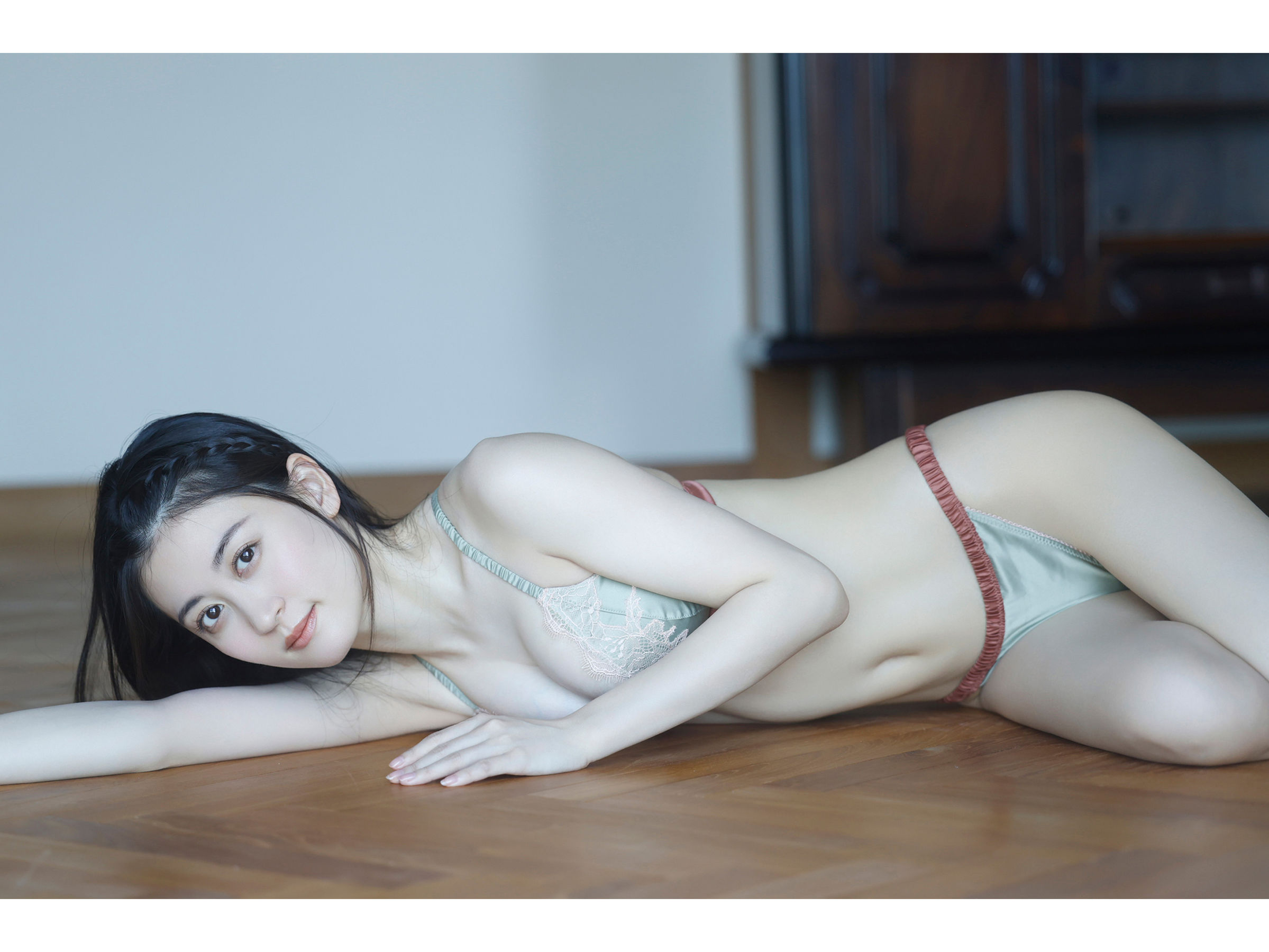 Kei Jonishi 上西恵 – 純白の艶肌 [68P]