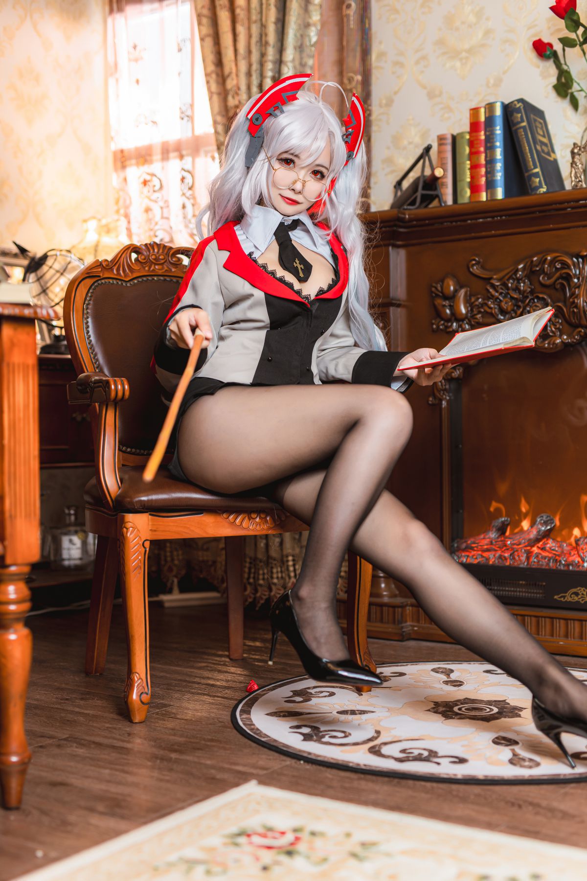 Coser@Momoko葵葵 教师